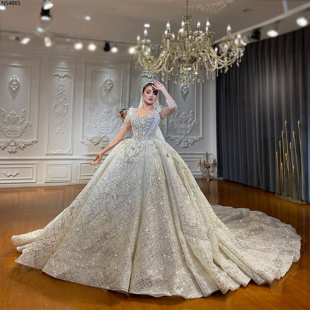 Elegant Sweetheart Neckline Long Sleeve Wedding Gown - Luxury Bridal Dress for Church Ceremony & Formal Evening Reception