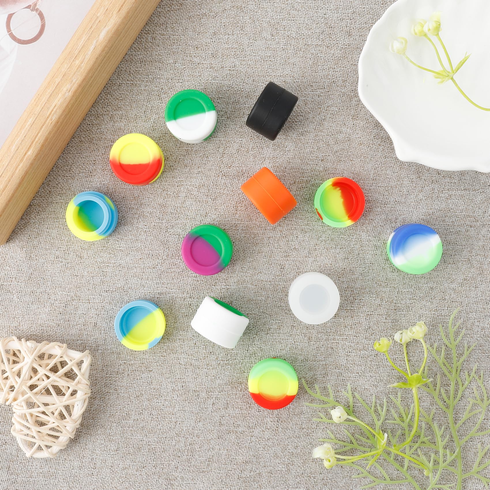 20Pcs Silicone Food Storage Containers Set - Oil Bottles, Small Jars with Lids, Slime Containers & Travel Kitchen Mats - Perfect for Meal Prep, Pantry Organization & DIY Crafts