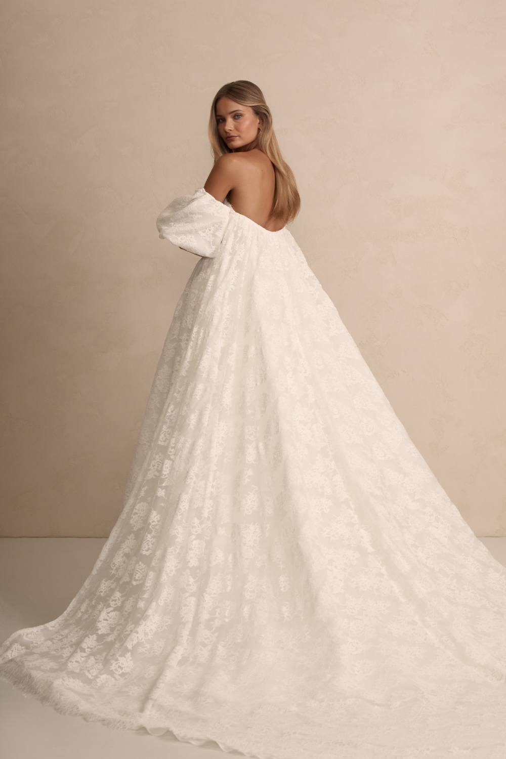 PRIM CAPE - Ready to Wear Women's Fashion Cape for Elegant Outfits & Special Occasions
