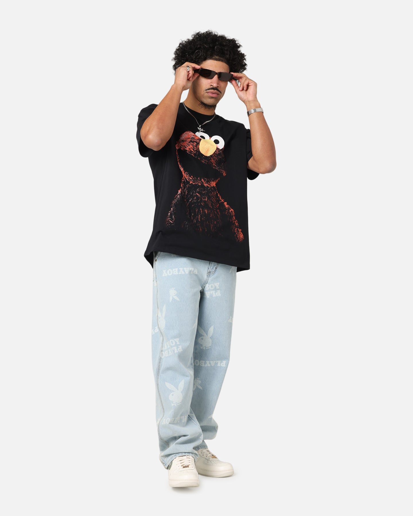 Sesame Street Elmo Graphic T-Shirt for Men & Women - Heavy Cotton Vintage Tee - Black - Perfect for Casual Wear, Cosplay & Street Fashion