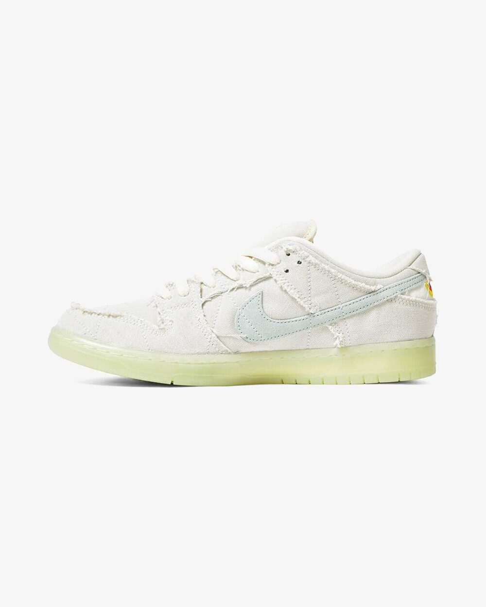Nike SB Dunk Low Pro Mummy - Retro Skateboarding Shoes for Men & Women - Halloween Themed Sneakers for Streetwear & Skateboarding