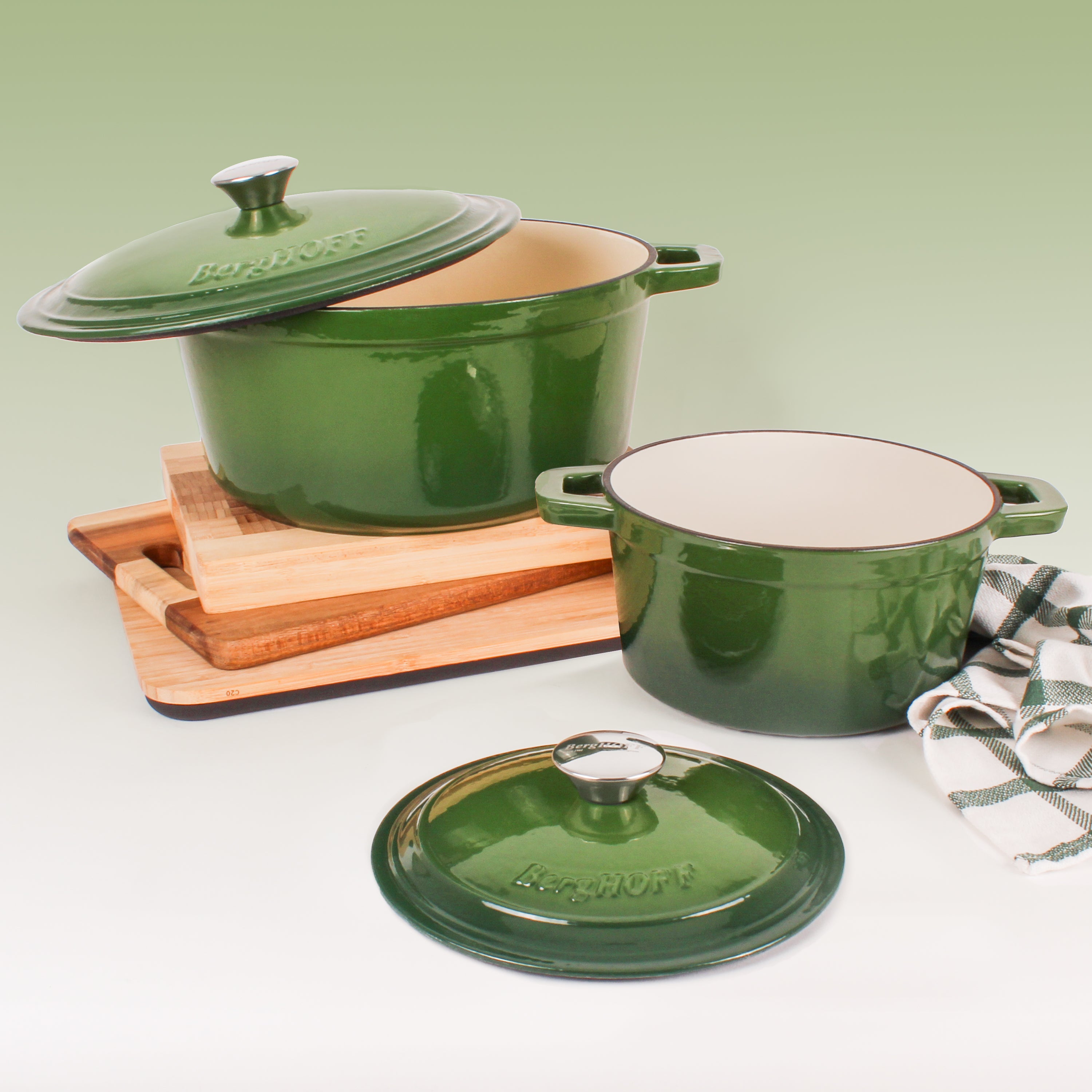 BergHOFF Neo 4-Piece Cast Iron Cookware Set - 3 Quart & 7 Quart Dutch Oven with Lid - Premium Green Enameled Cookware for Stovetop, Oven & Camping - Perfect for Soups, Stews & Braising