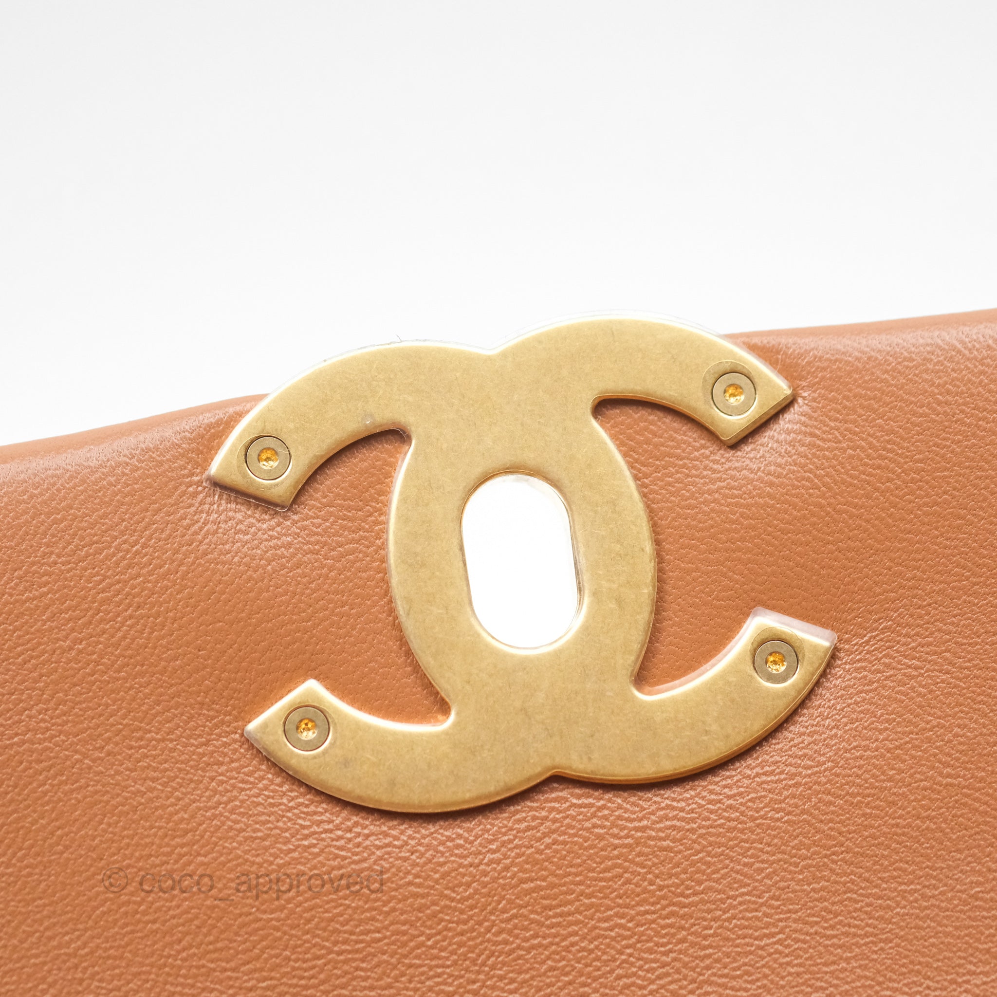 Chanel 19 Small Handbag in Caramel Brown with Mixed Hardware - 21A Collection | Luxury Crossbody Bag for Women, Perfect for Date Night & Special Occasions