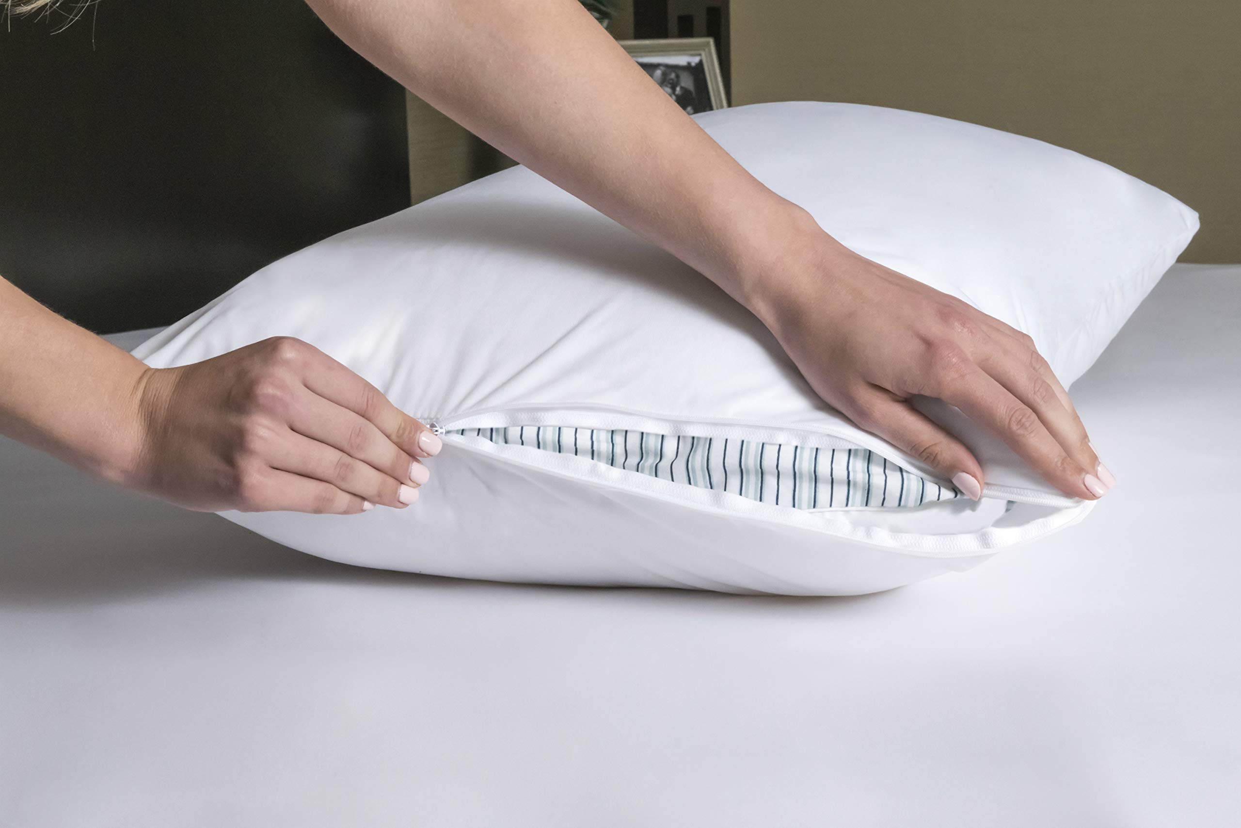Queen Size Mattress Protector & 2-Pack Waterproof Pillow Protectors - Hypoallergenic, Breathable, Noiseless - Perfect for Allergy Relief, Bedwetting, and Enhanced Sleep Comfort