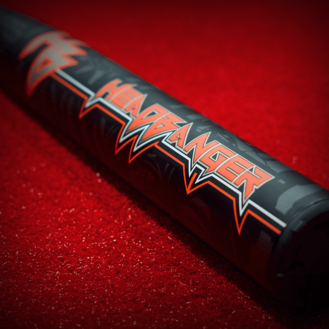 2025 Easton Headbanger Tantrum ESU5HB1L USSSA Slowpitch Softball Bat - 12.75 Inch Single Piece Design for Power Hitting | Perfect for Competitive Games & Home Run Derby