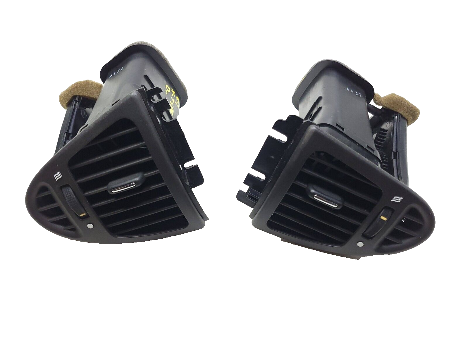 02 08 Jaguar X-Type Dash Air Vent Pair OEM 86k - Genuine Replacement Parts for Car Interior Repair & Upgrade | Perfect for DIY Auto Maintenance & Restoration Projects