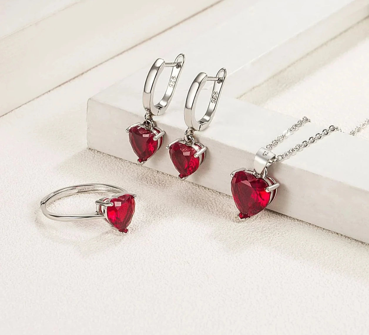 Glowing Heart LED Light Set - Romantic Mood Lighting for Valentine's Day, Wedding, Bedroom & Party Decor