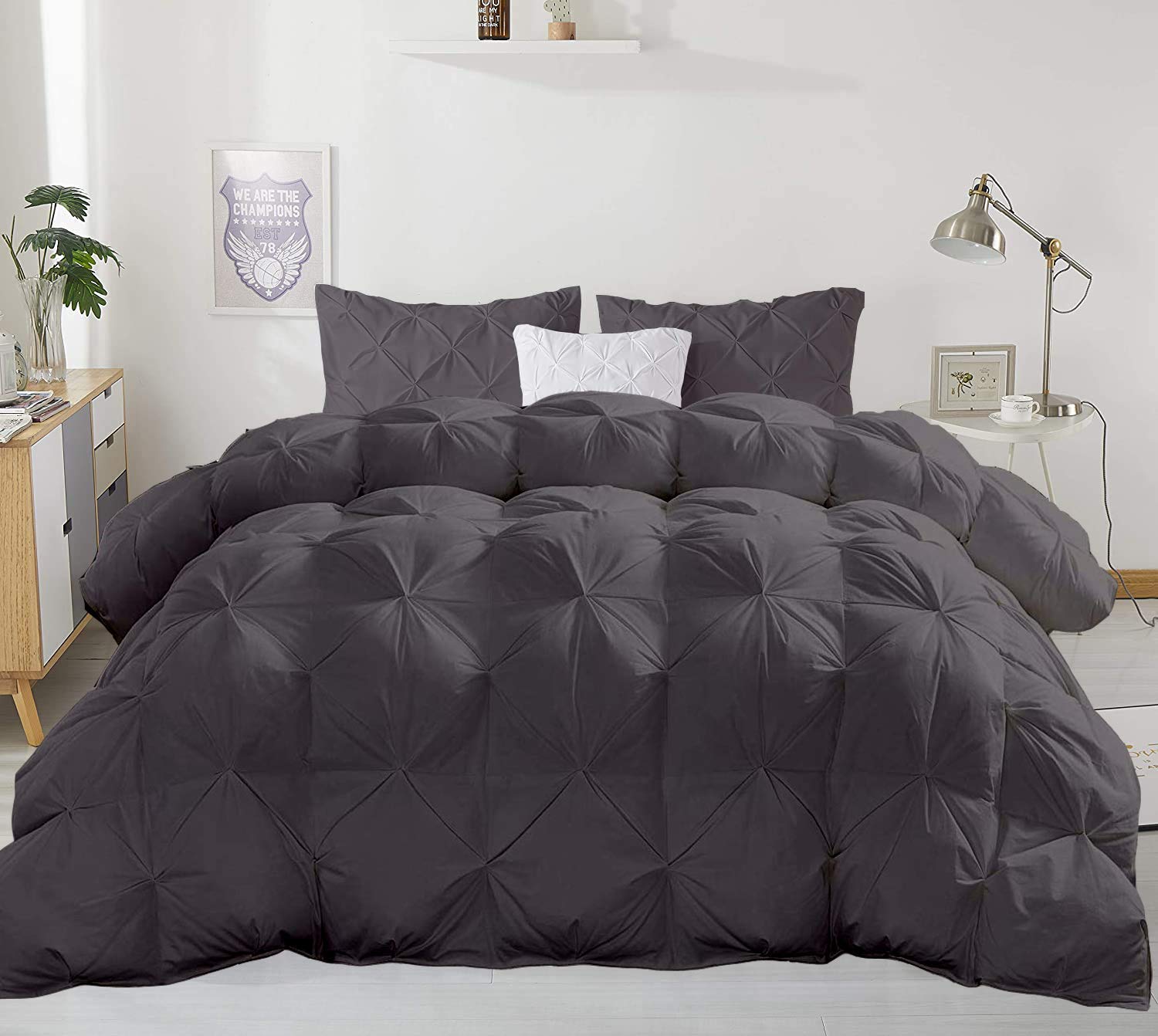 All-Season 600 GSM 3-Piece Quilted Pinch Pintuck Pleated Comforter Set (Comforter + 2 Pillowcases) - 1000 Thread Count Egyptian Cotton Duvet Insert - Full/Queen Size, Dark Grey - Perfect for Master Bedroom, Guest Room & Cozy Winter Nights