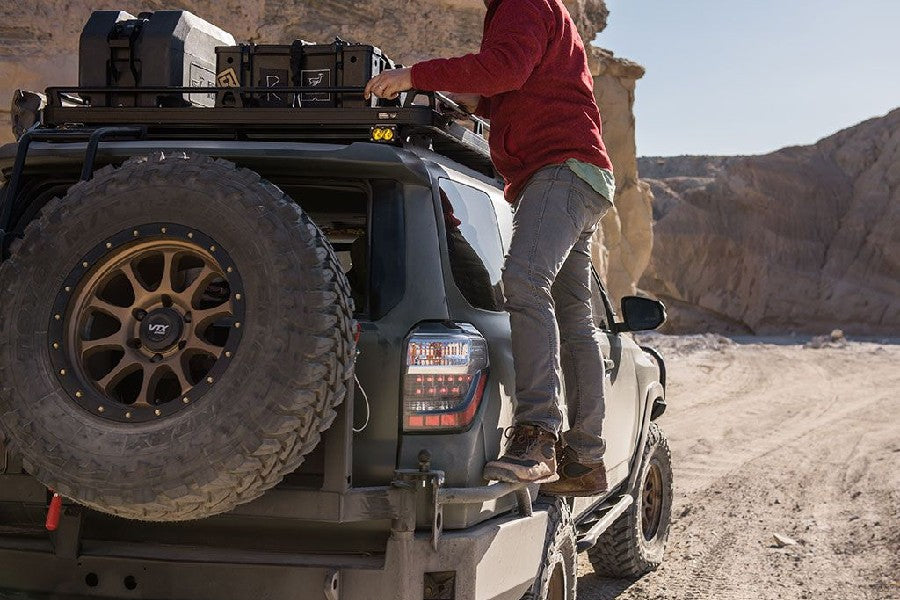 Front Runner Outfitters Expedition Rail Kit Full Perimeter 1255mmW Roof Rack - Heavy Duty Off-Road Gear for 4x4 Vehicles & Adventure Camping