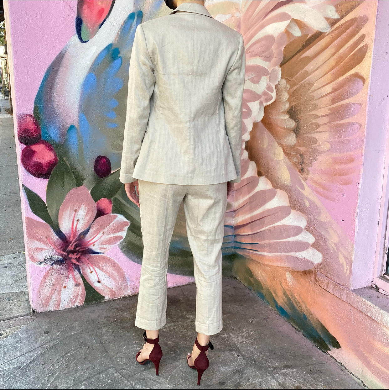 Brunello Cucinelli Natural Linen Pants Suit for Women - Comfortable Summer Business Casual Outfit - Perfect for Office Wear, Travel & Special Occasions