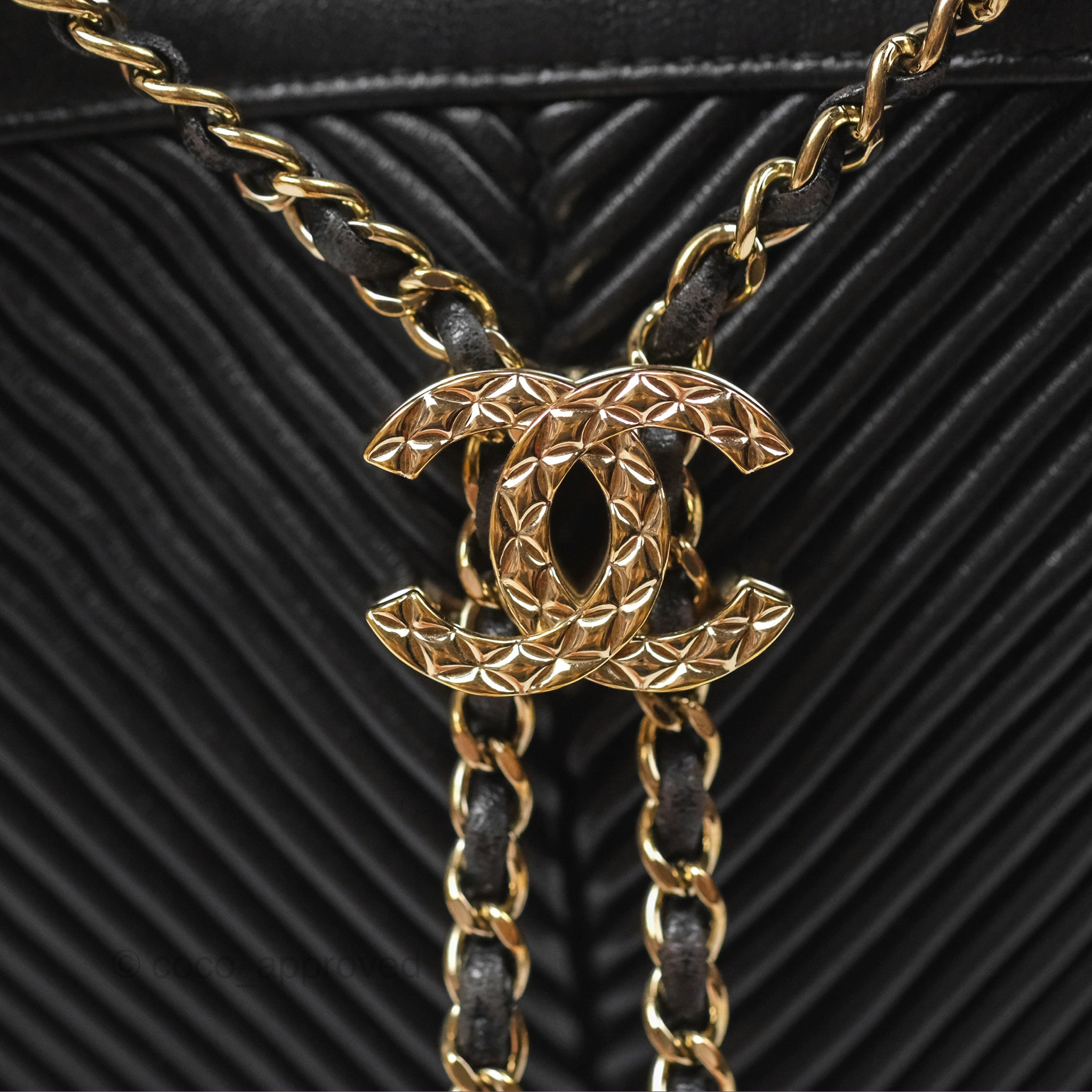 Chanel CC Chain Drawstring Bucket Bag Chevron Black Lambskin Gold Hardware - Luxury Crossbody Shoulder Bag for Women, Perfect for Parties, Date Nights & Special Occasions