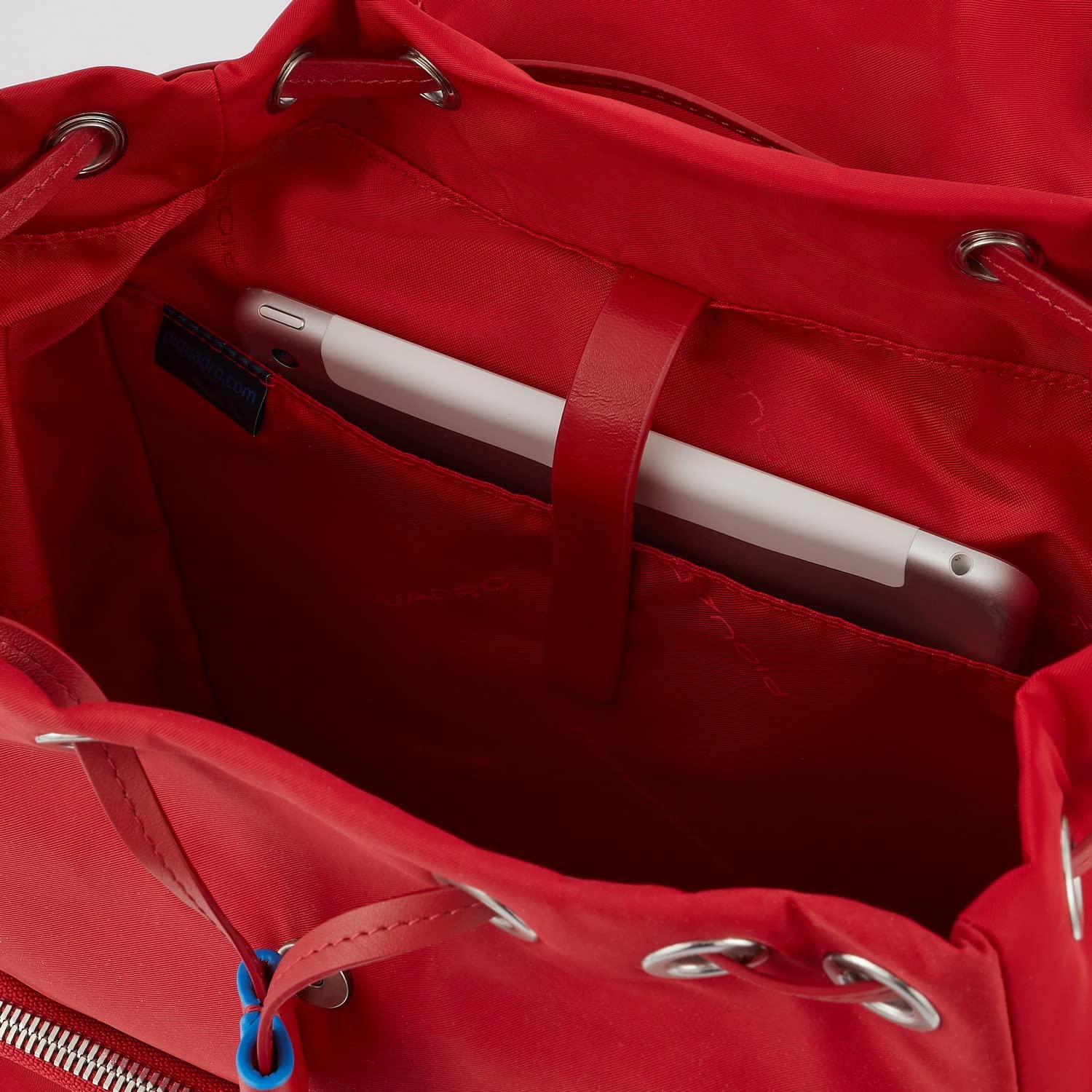 PIQUADRO PQ-ry Women's iPad Backpack - Universal Size for Work, Travel & School - Stylish Laptop Bag for Daily Commute & Business Trips