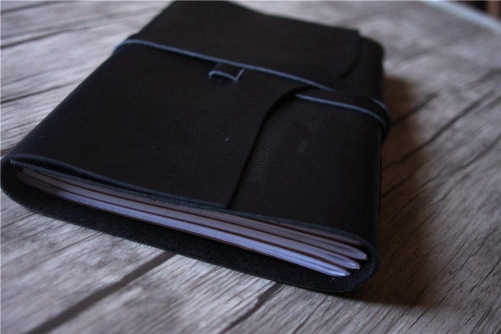 Elegant Leather Baby Shower Guest Book - Gender Neutral Keepsake for Baby Showers, Christenings & Newborn Celebrations - Perfect for Recording Wishes & Memories