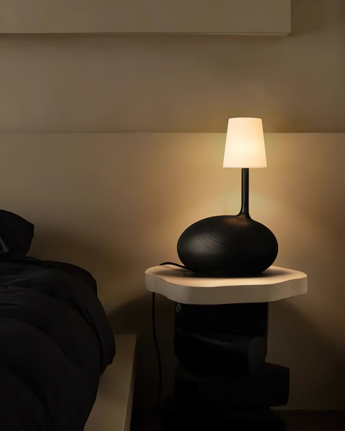 Snail Table Lamp - Cute & Decorative LED Night Light for Kids Room, Bedroom, Nursery - Perfect for Reading, Relaxing & Creating a Cozy Atmosphere