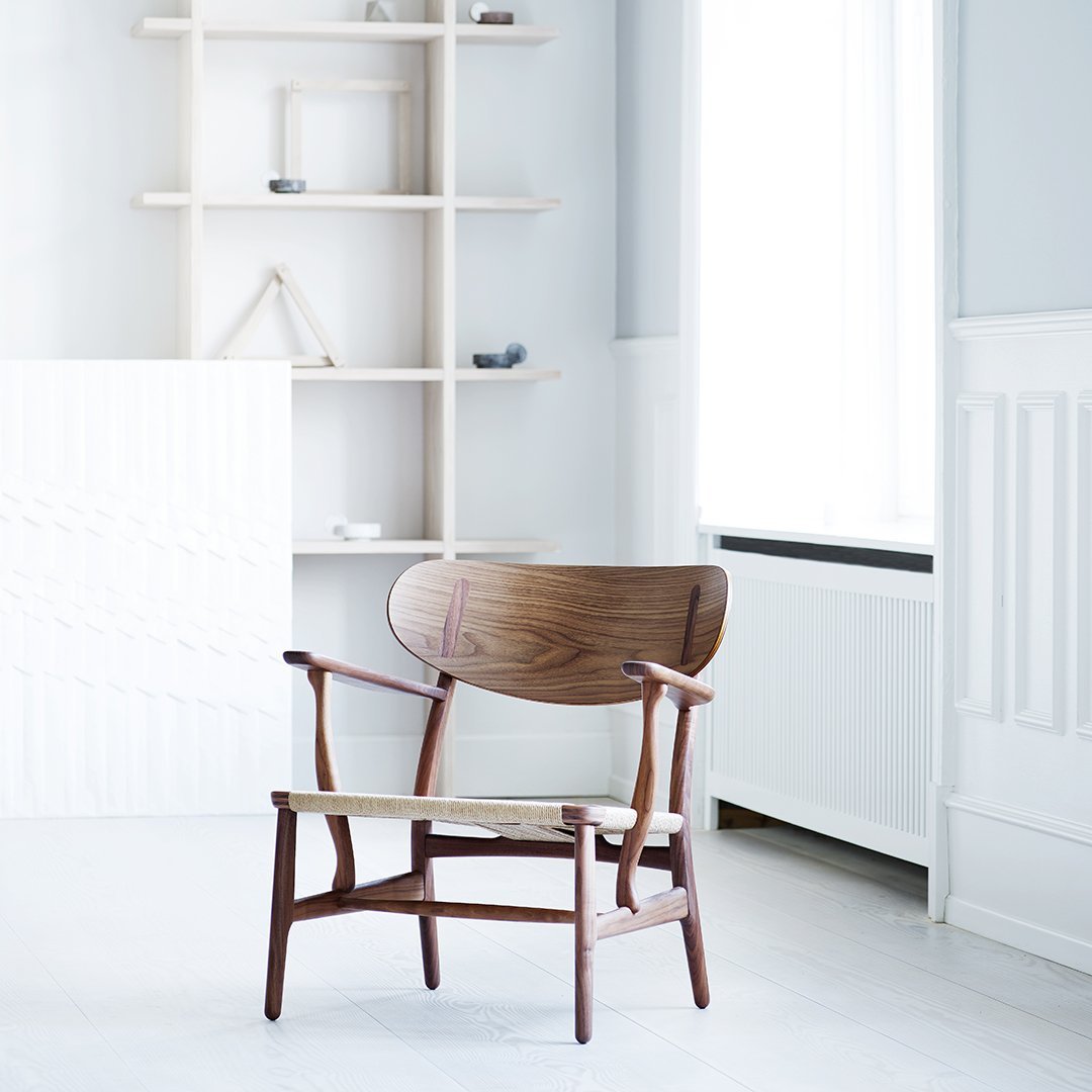 CH22 Lounge Chair - Modern Scandinavian Design, High-Quality Wooden Frame & Comfortable Upholstery for Living Room, Office, or Reading Nook