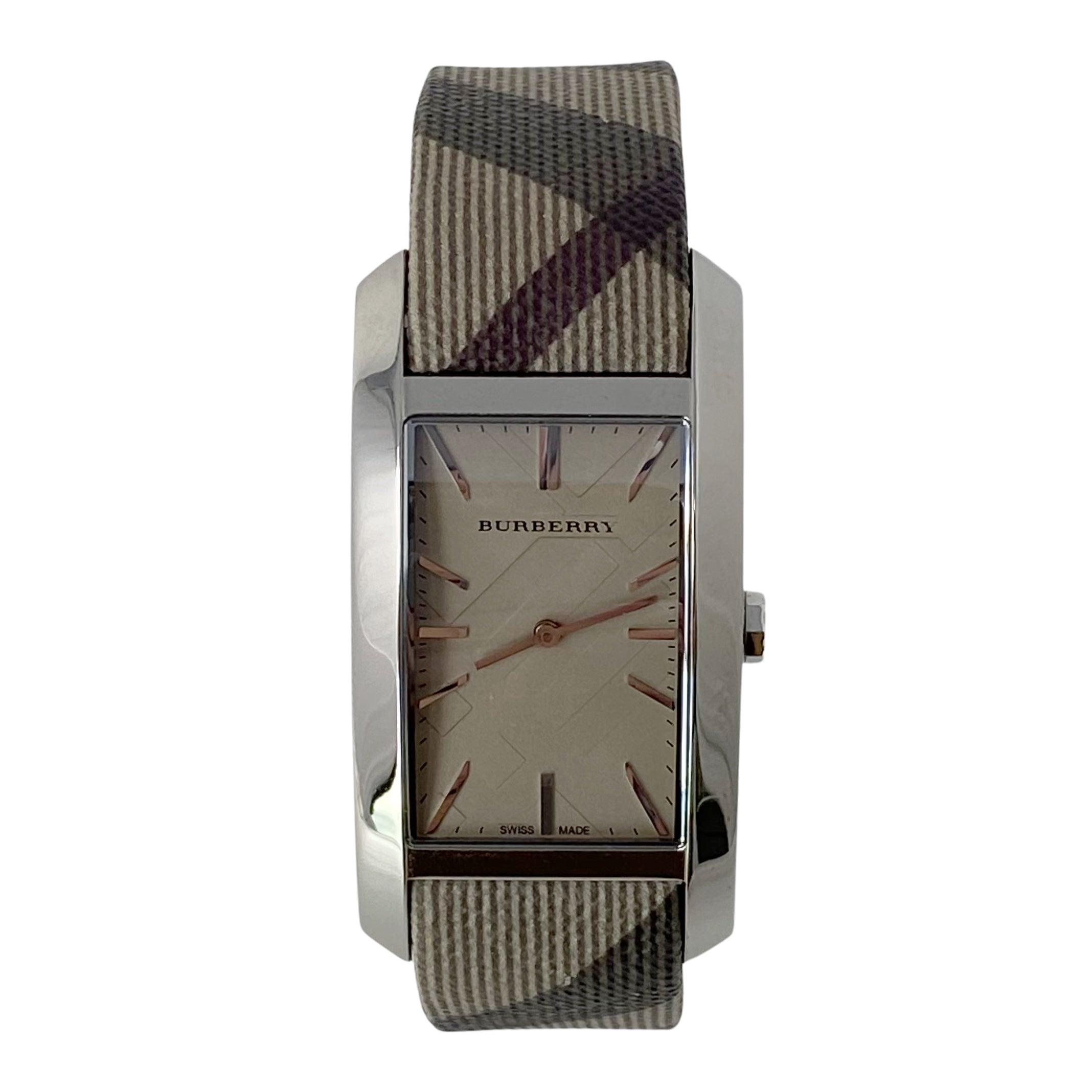Burberry Heritage Nova 33mm Quartz Watch for Women - Luxury Fashion Timepiece for Everyday Wear & Special Occasions