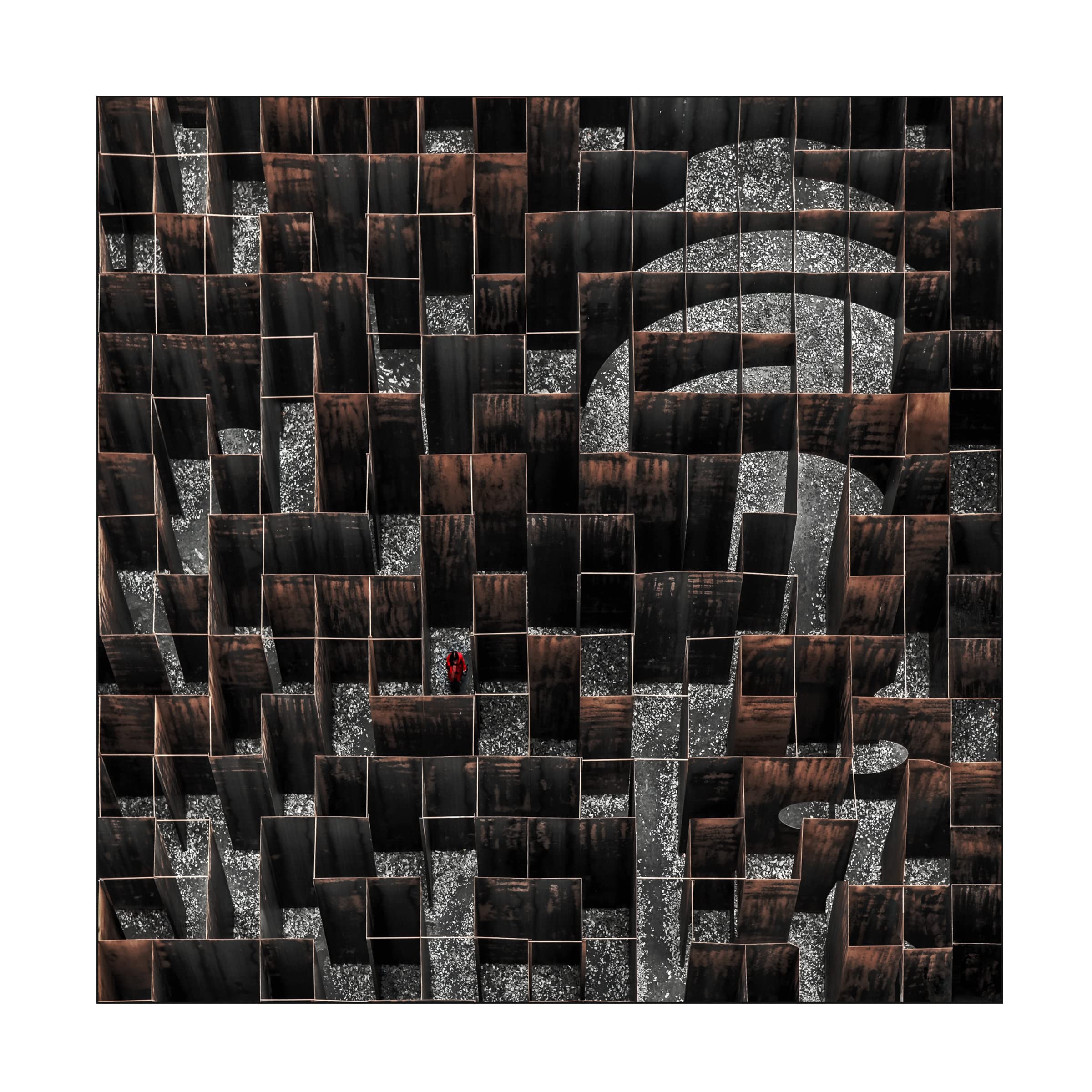 Trademark Fine Art 'The Labyrinth' Canvas Wall Art by Gilbert Claes - Modern Abstract Painting for Living Room, Bedroom & Office Decor