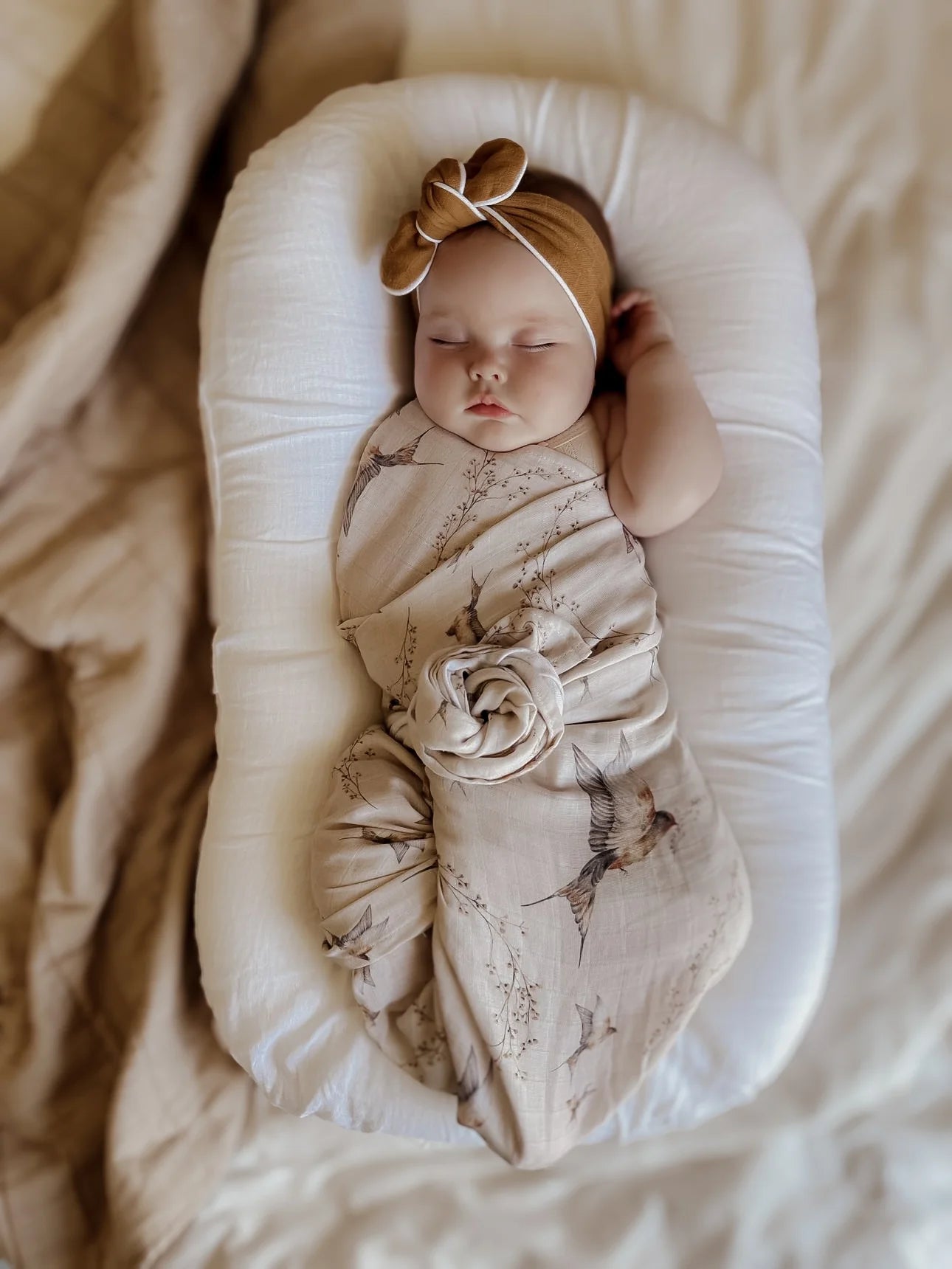 Organic Muslin Swaddle Blanket for Babies - Soft Breathable Cotton Wrap for Newborns & Infants - Perfect for Swaddling, Nursing, and Stroller Use