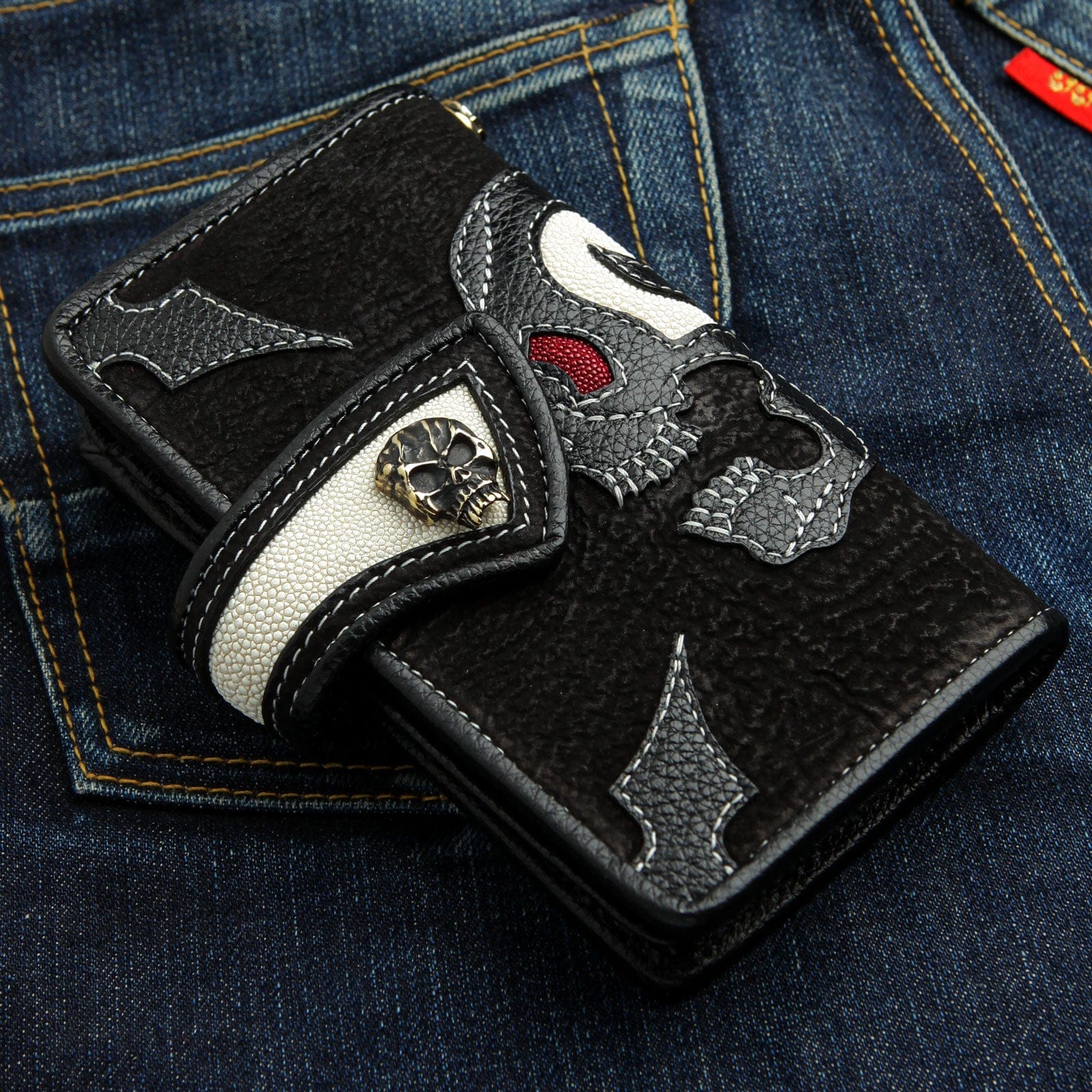 Genuine Leather Harley Davidson Motorcycle Wallet for Men - Biker Skull Design - Perfect for Riding, Travel & Everyday Use