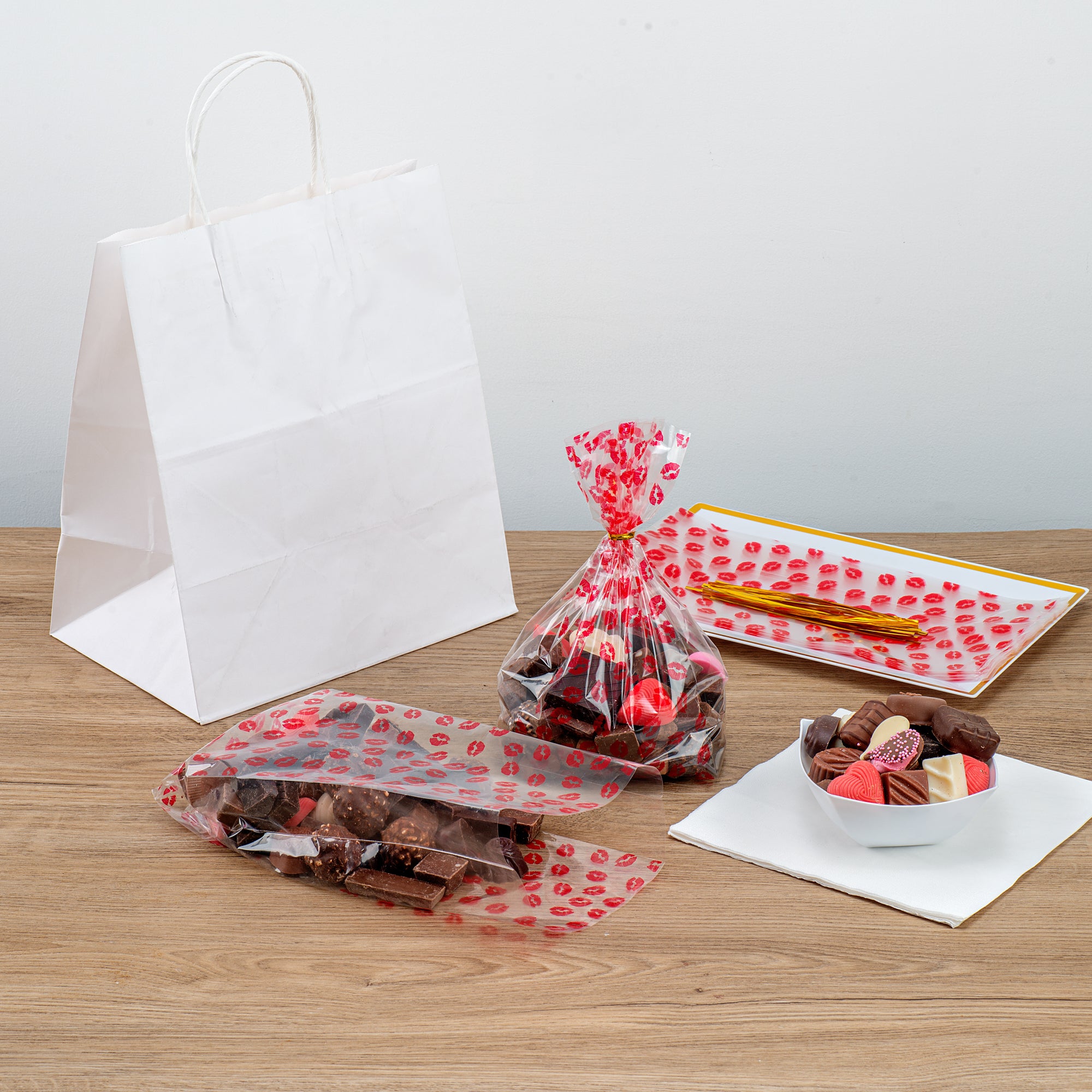 Sexy Lips Printed Plastic Candy Bags - 5 x 3 x 11 Inches, Gusseted Design, 100 Count Box - Perfect for Party Favors, Wedding Treats & Bulk Candy Storage
