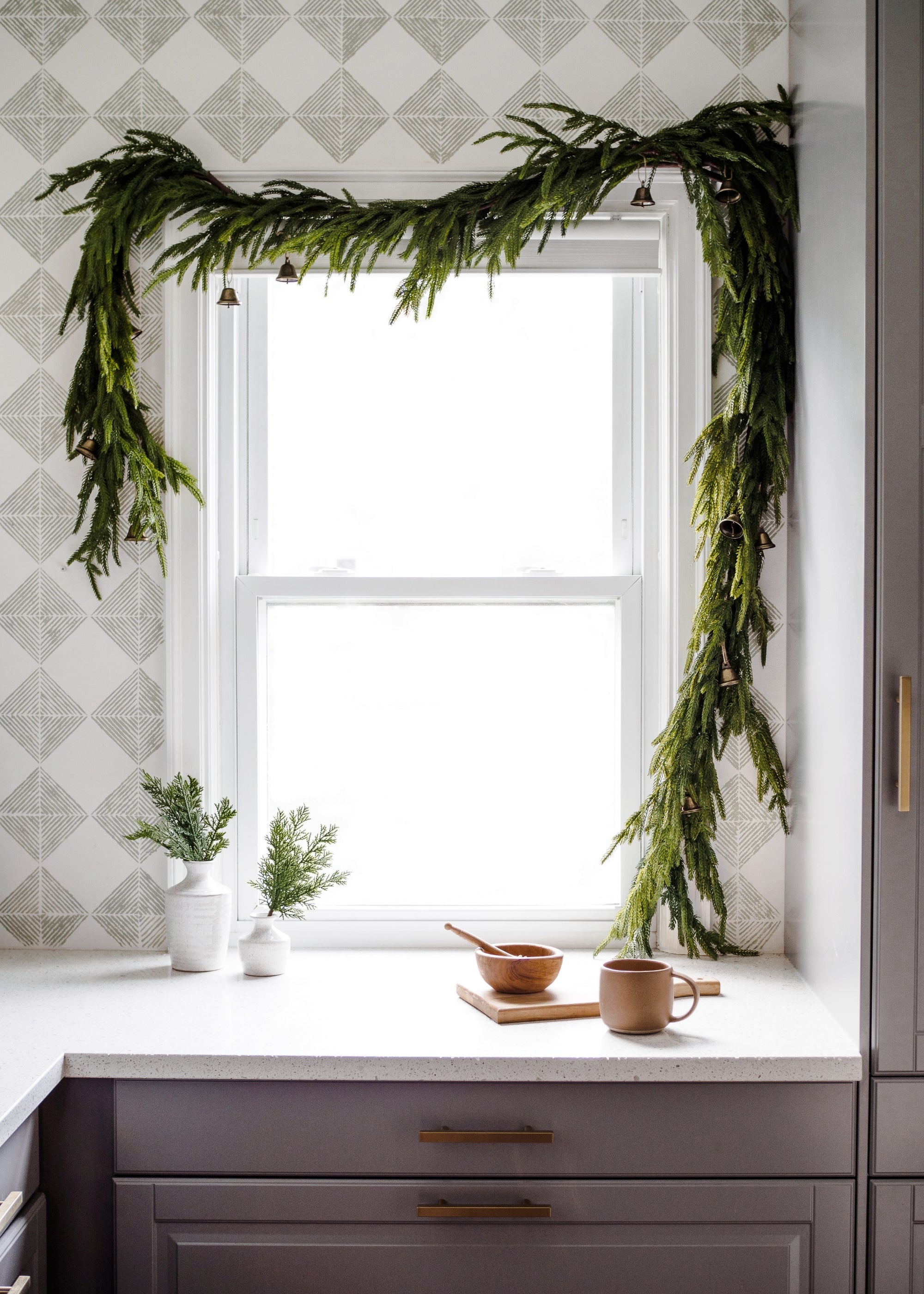 Premium Artificial Cedar Pine Wreath - Realistic Touch & Natural Look - Perfect for Christmas, Holiday, and Home Decor