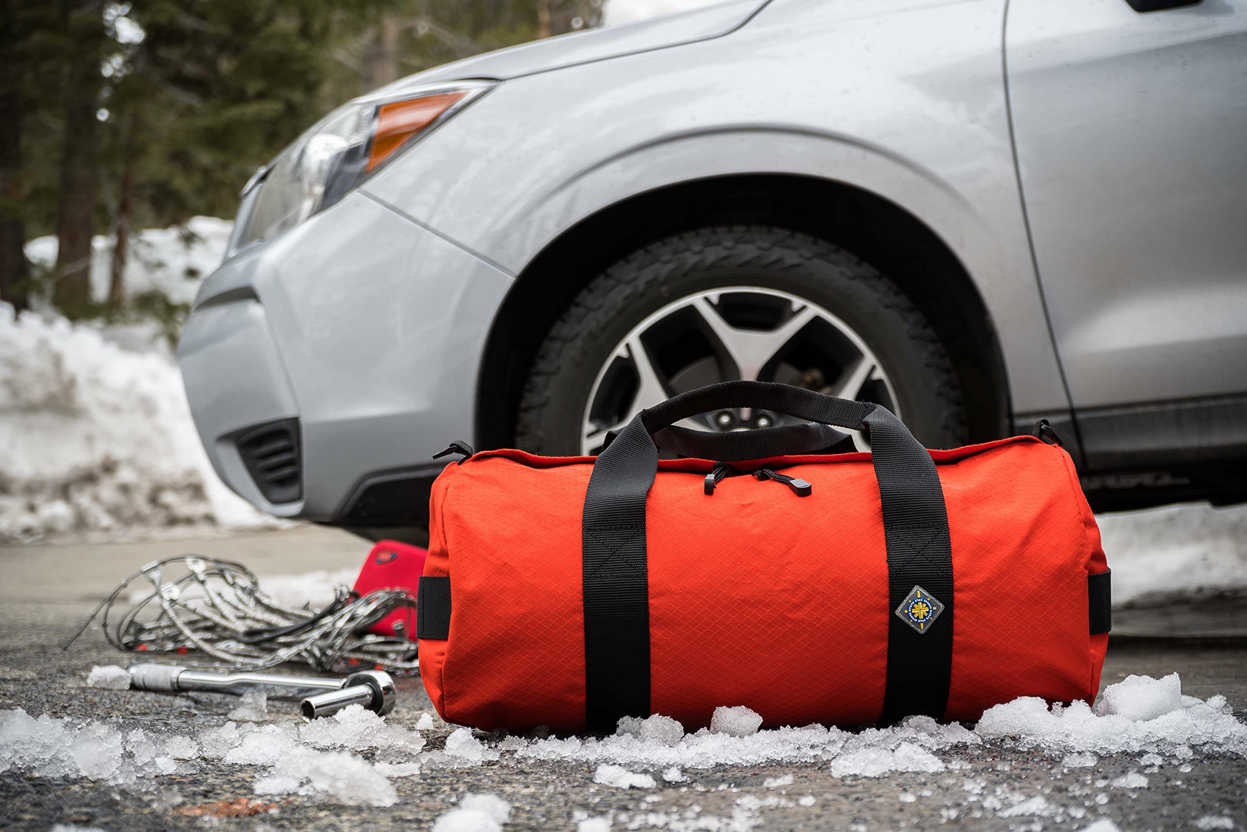 North Star Sports Large Duffle Bag - Heavy Duty Waterproof Gym Bag & Travel Duffel | Foldable Tactical Gear Bag for Equipment Storage | Perfect for Workouts, Military Use & Airplane Carry-On Luggage