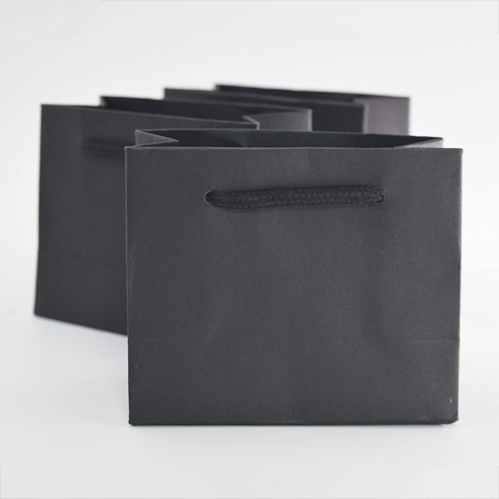 30 Pcs Elegant Kraft Paper Gift Bags with Handles - Perfect for Wedding Favors, Birthday Party Treats & Chocolate Packaging (Brown, 6x8 Inches)