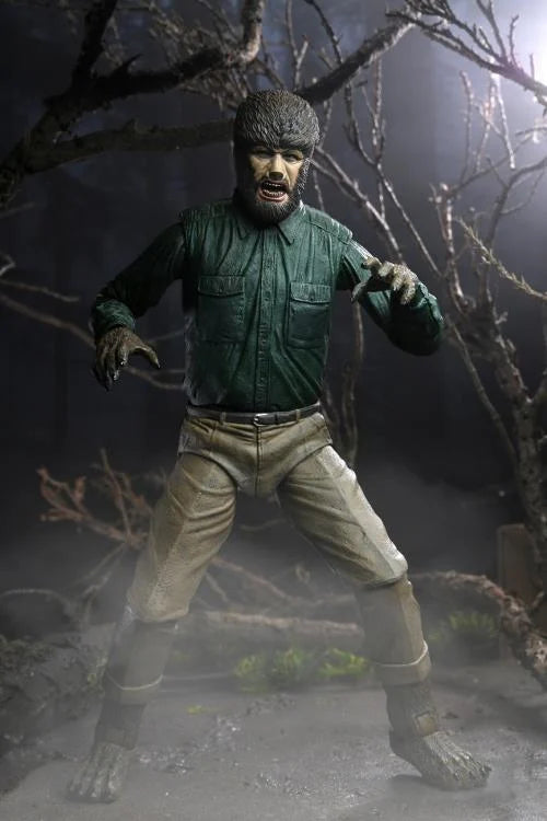 Universal Monsters Ultimate The Wolf Man Action Figure - Classic Horror Collectible for Fans, Halloween Decor, Movie Night Props
