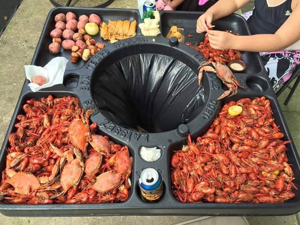 BayTec Crawfish Table - Durable Plastic Barrel Table Top for Outdoor BBQs, Seafood Boils, and Picnics | Perfect for Backyard Parties, Camping, and Tailgating