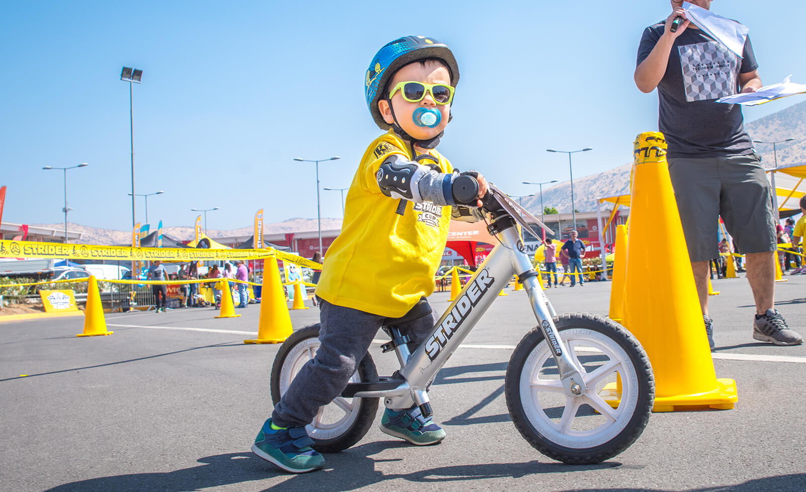 Strider 12 Pro Balance Bike for Kids - Lightweight Aluminum Frame, Adjustable Seat & No-Pedal Design - Perfect for Toddler Learning to Ride, Outdoor Play & Backyard Fun