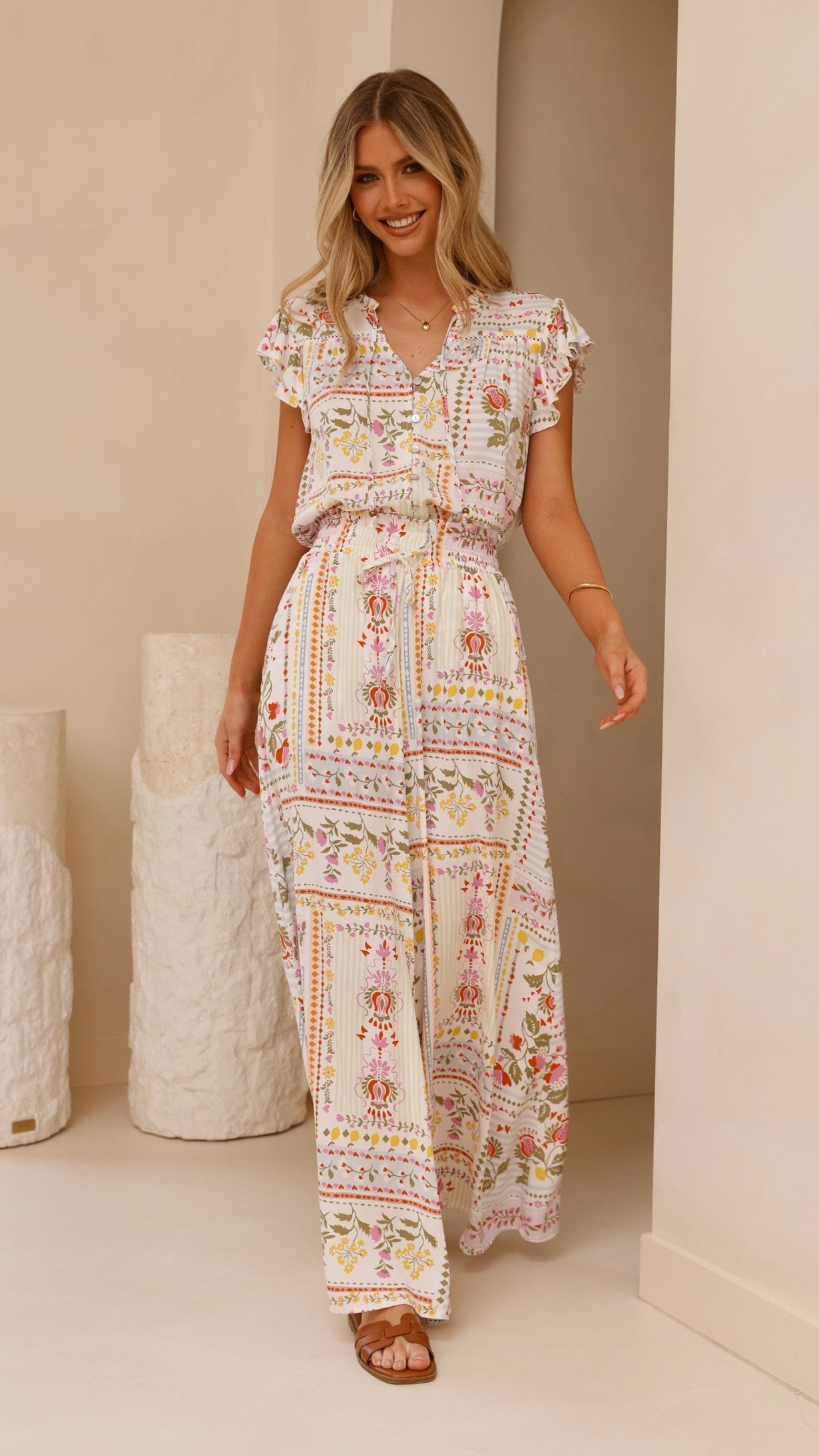 Lesley Short Sleeve Top with Leah Print - Women's Casual Floral Blouse for Summer, Office Wear & Date Night Outfits