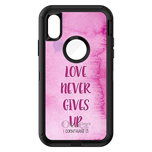 1 Corinthians 13 - Love Never Gives Up On Black Case