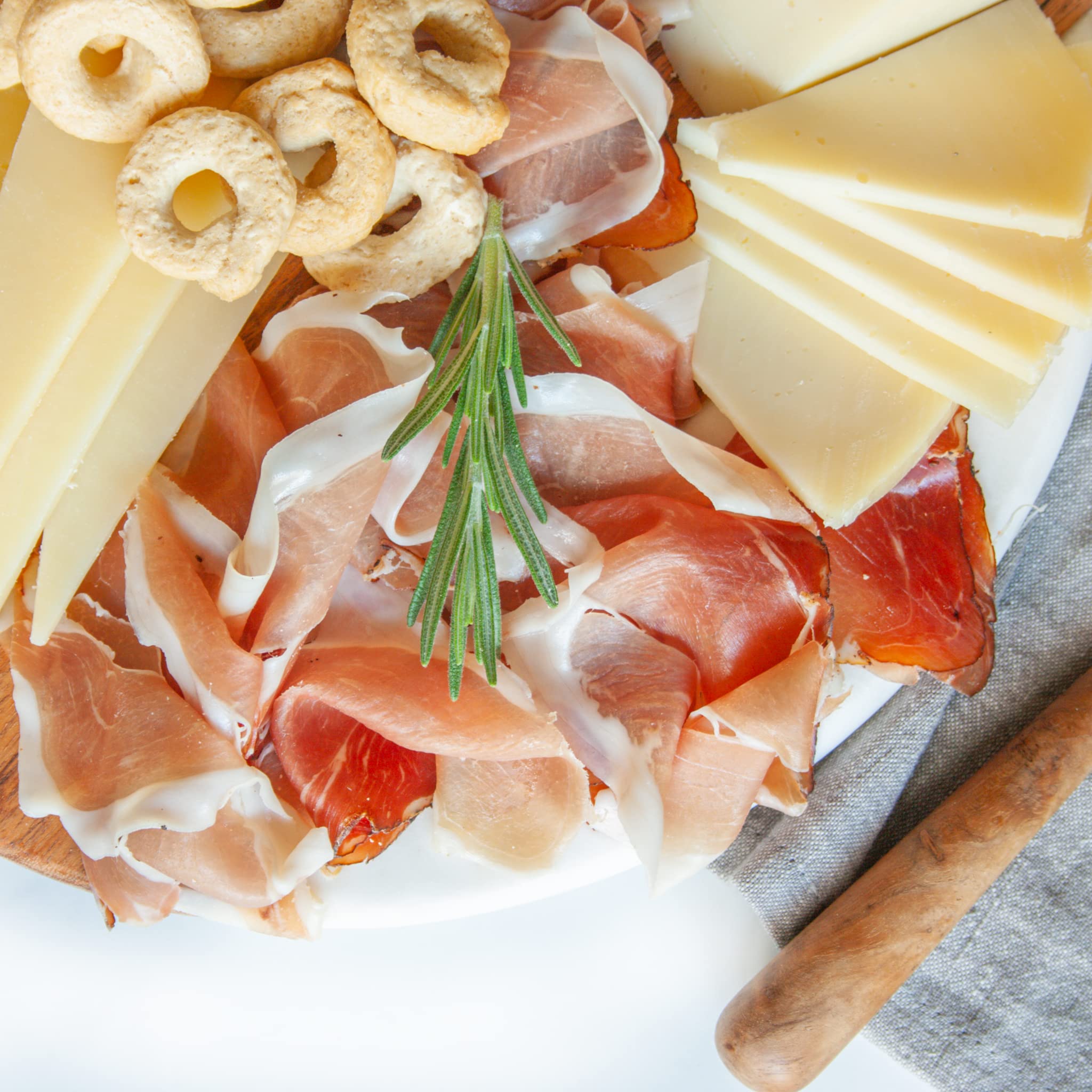 Premium Italian Gourmet Gift Basket - Authentic Italian Food & Wine Collection - Perfect for Holidays, Corporate Gifts & Special Occasions