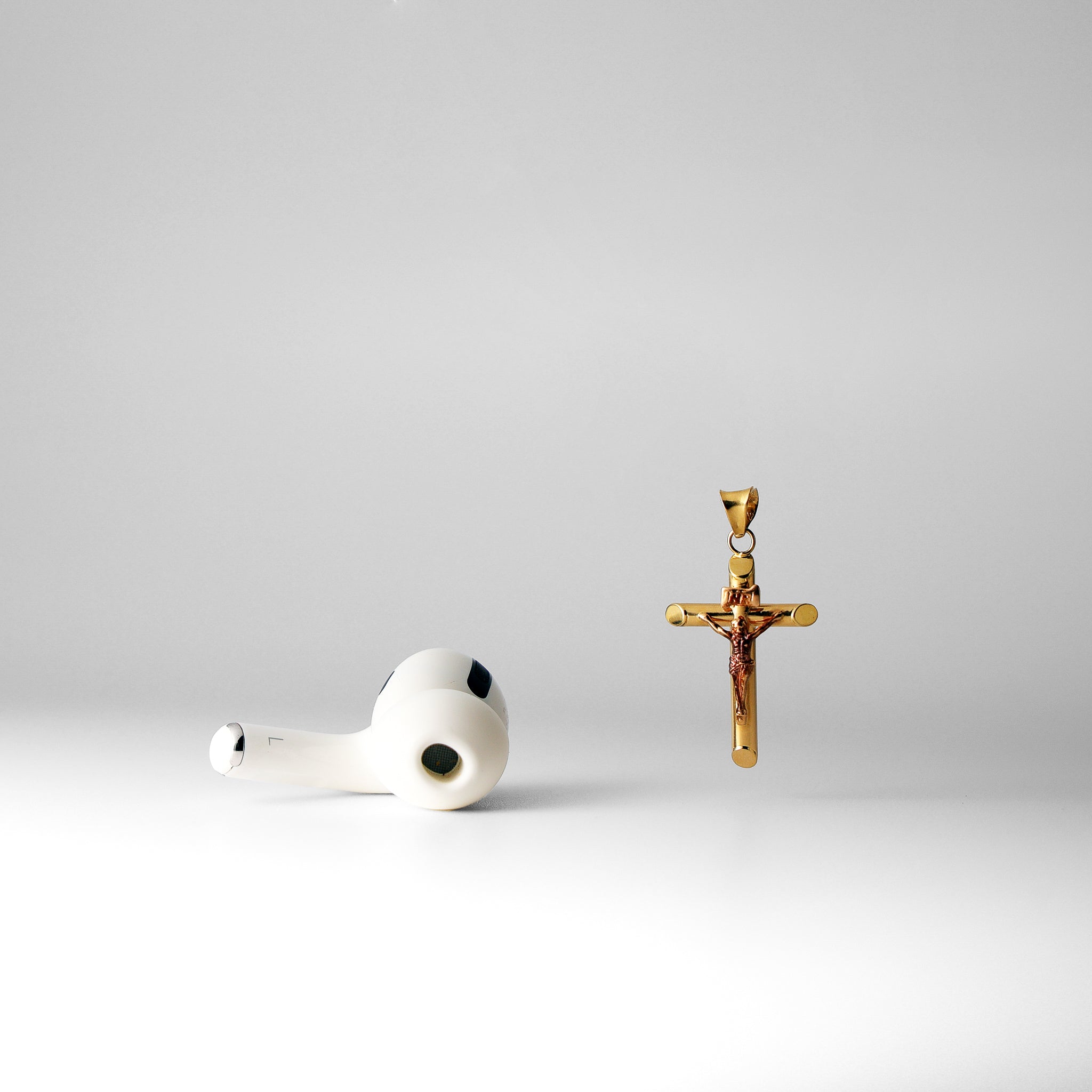 Gold Jesus Crucifix Pendant - Medium Size Cross Necklace (Model 849) for Religious Gifts, Baptism & Everyday Faith Jewelry