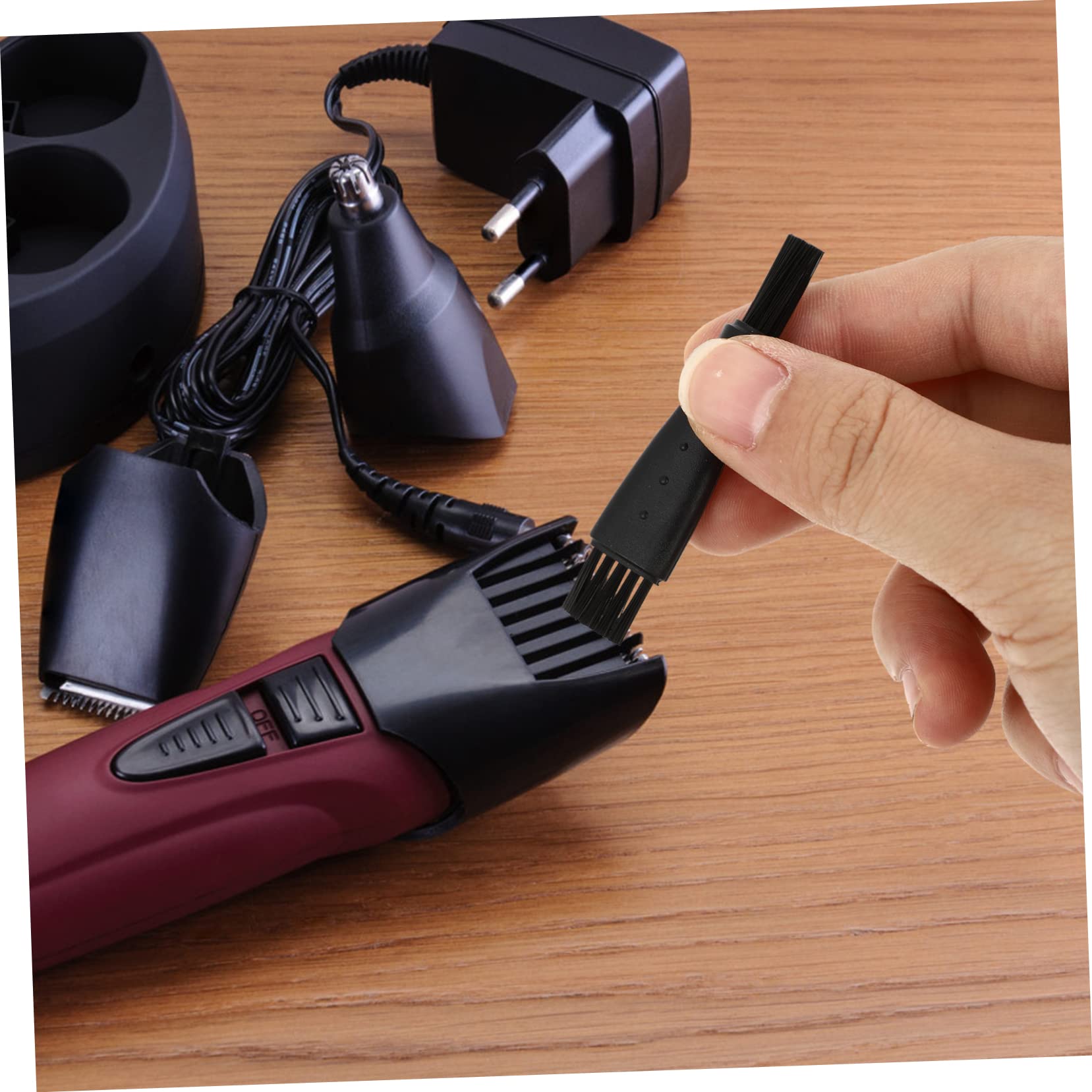 FOMIYES 50 Pcs Electric Shaving Brush Cleaner for Men - Rechargeable Trimmer & Razor Cleaning Tool - Perfect for Beard Grooming, Suit Maintenance & Travel Shaving Kit