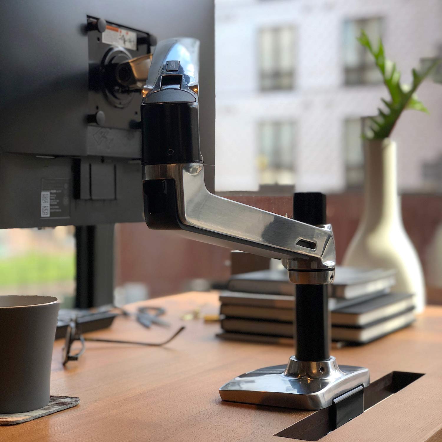 Ergotron LX Single Monitor Arm - Adjustable Desk Mount for 34