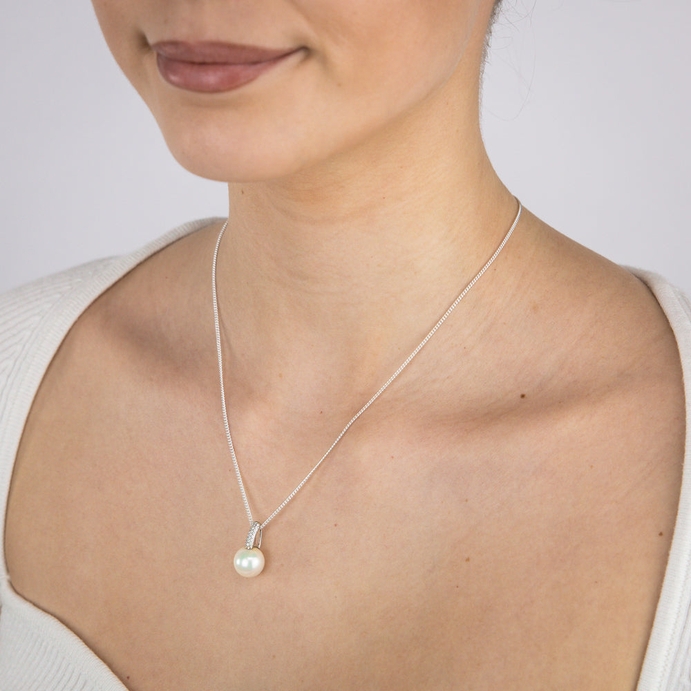 10-11mm White South Sea Pearl Pendant with Pavé Zirconia Bail on 45cm Sterling Silver Chain | Elegant Jewelry Gift for Women | Perfect for Weddings, Anniversaries & Special Occasions
