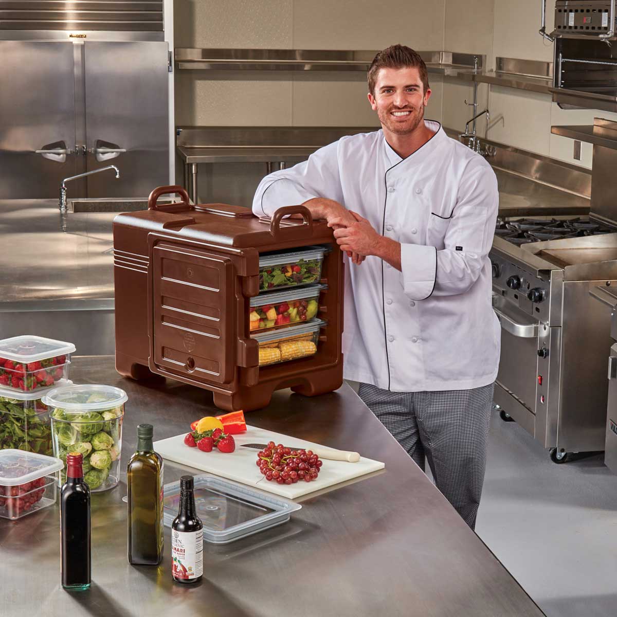 Cambro UPC300131 36 qt. Ultra Pan Carrier - Dark Brown Commercial Food Storage Container for Restaurants, Catering & Bulk Food Transport