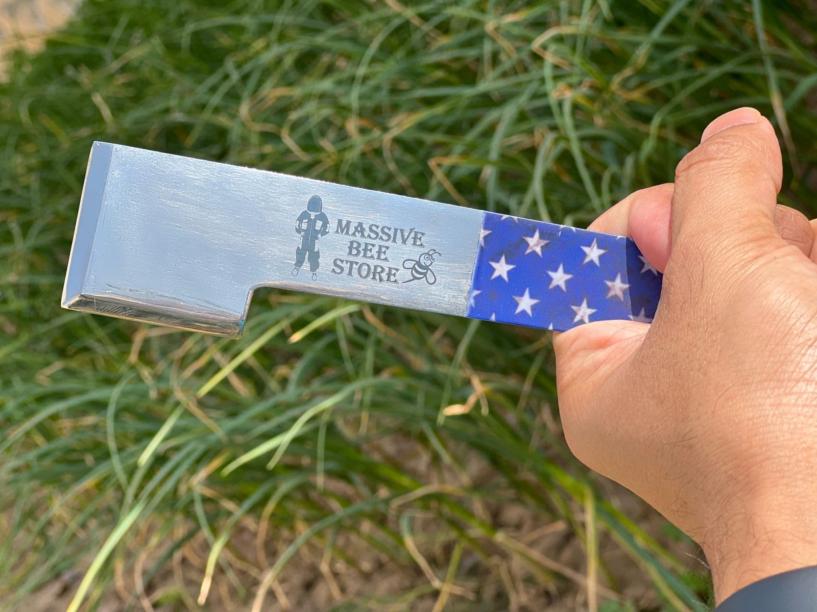 11 Inch J Hook Frame Lifter & Scraper - Beekeeping Hive Tool Set with US Flag Design (2 Pack) - Essential for Honeycomb Removal & Hive Maintenance