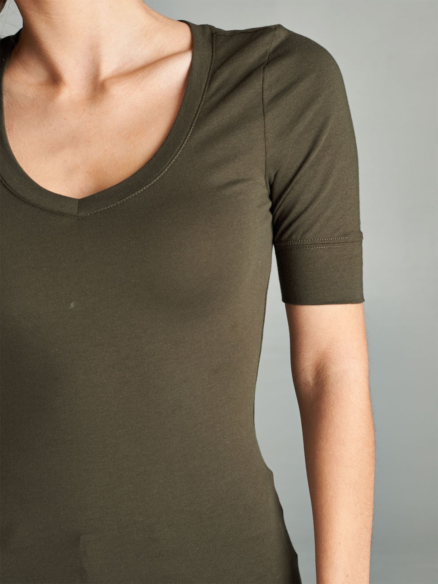 Emmalise Women's Slim Fit V-Neck Athletic T-Shirt - Breathable Half Sleeve Workout Top for Yoga, Running & Gym | Casual Comfort Wear