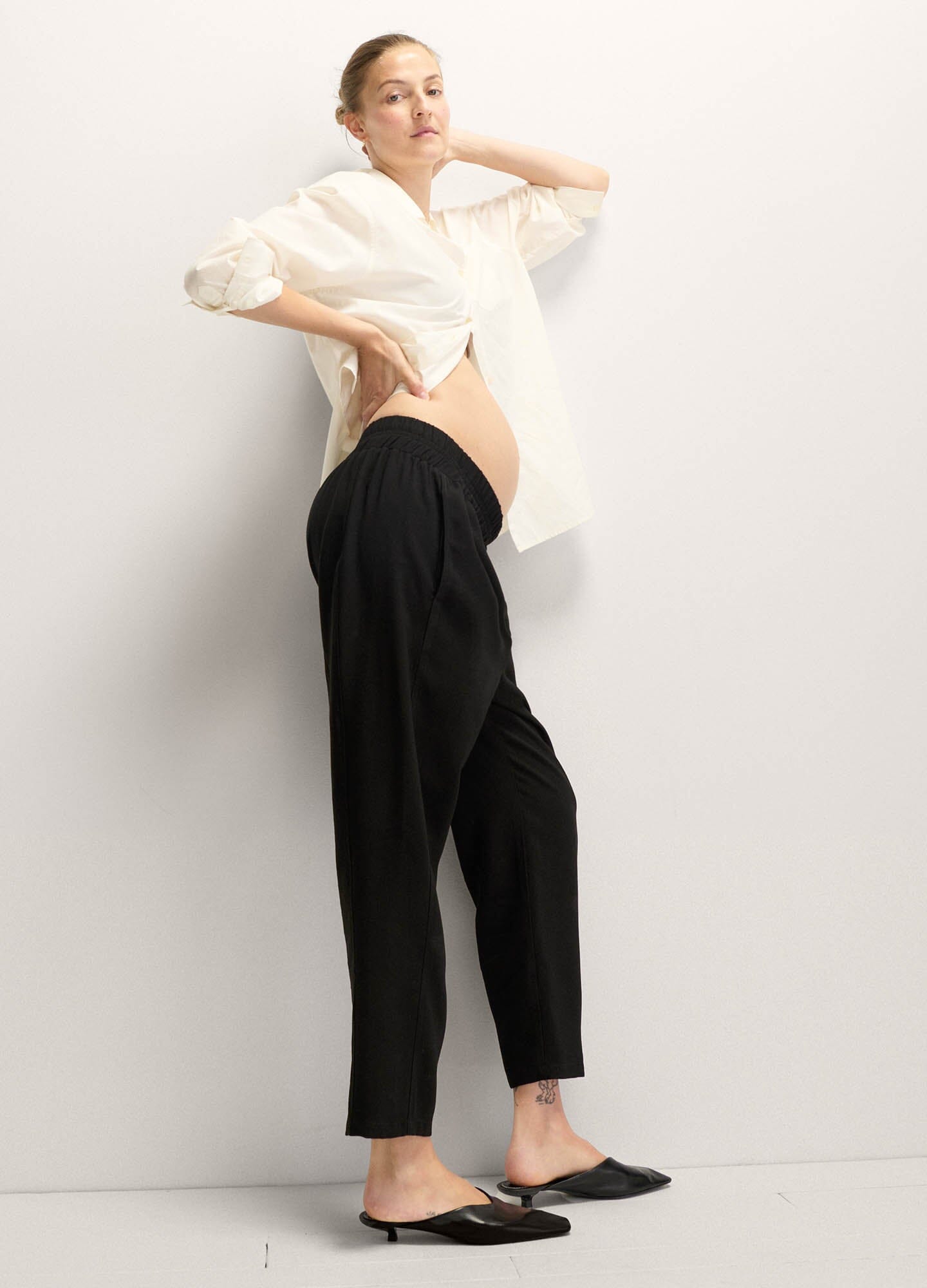 The Asher Maternity Pant - Comfortable Stretch Pregnancy Pants for Women - Perfect for Work, Travel & Everyday Wear