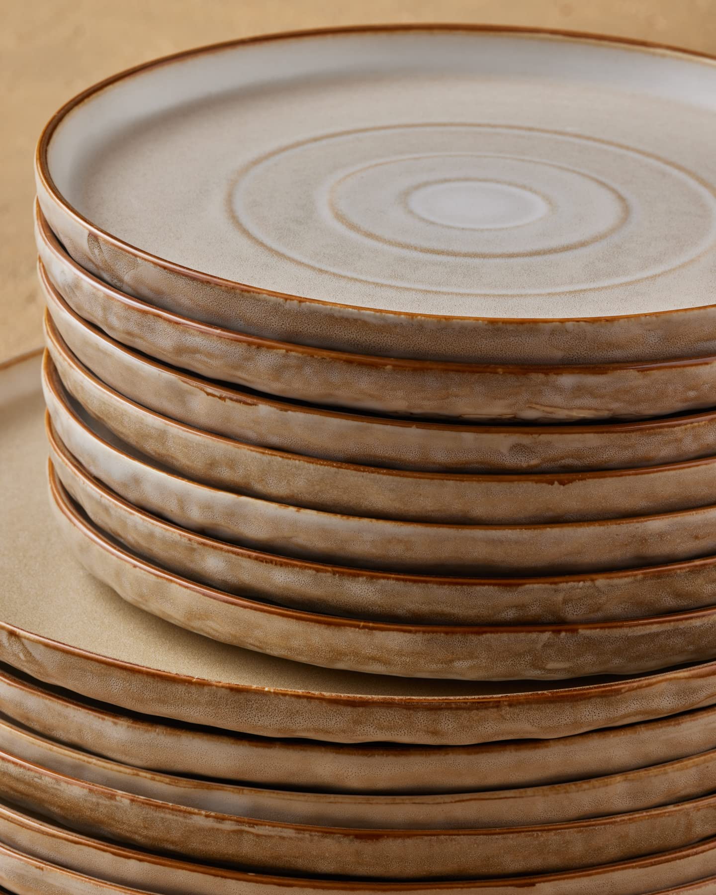 Mercer Project SHOSAI 16-Piece Stoneware Dinnerware Set - Modern Plates & Bowls for 4, Sand-Colored Durable Dishware | Perfect for Family Dinners, Entertaining Guests & Restaurant-Style Dining