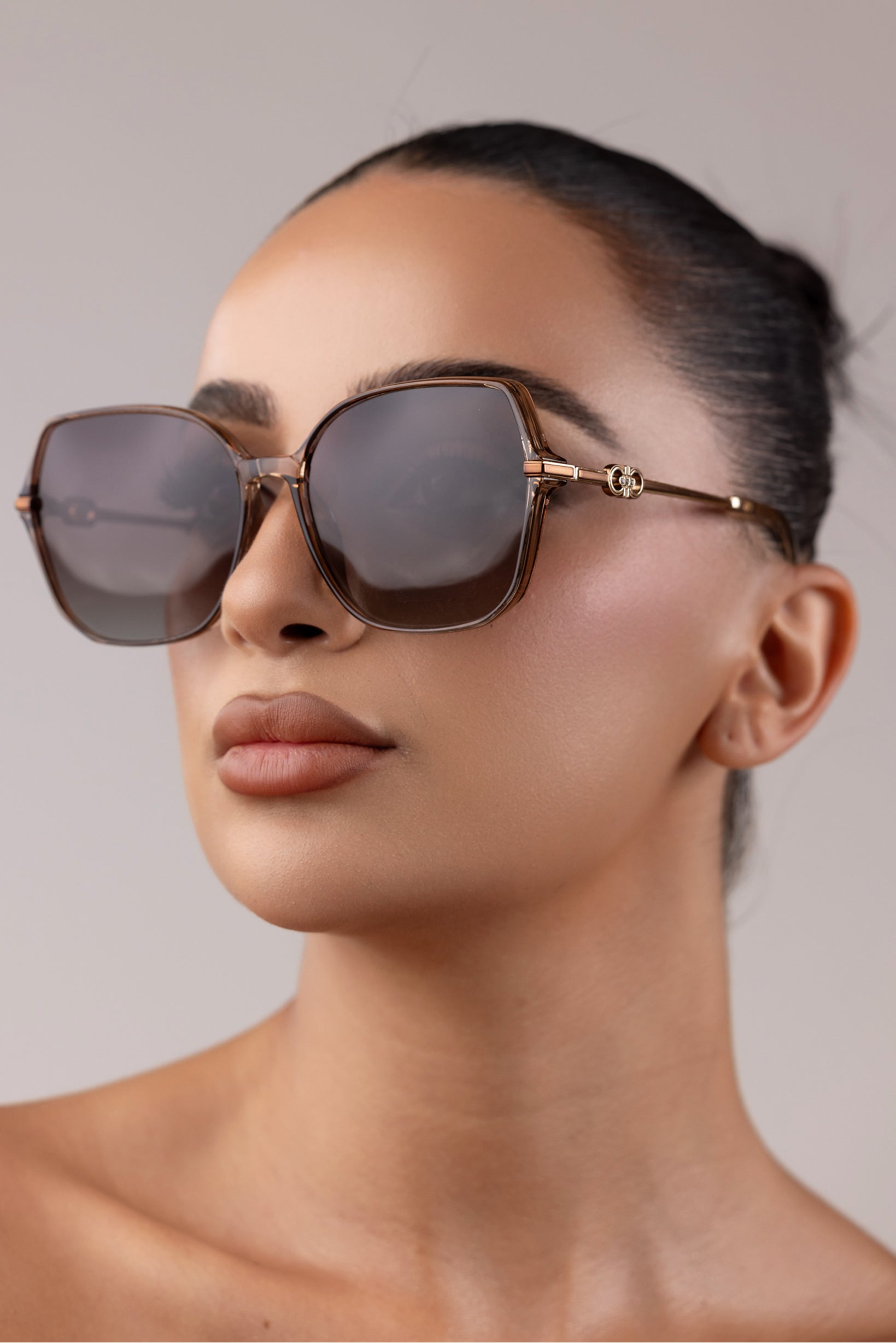 Tiffany & Co. Luxury Sunglasses for Women & Men - UV Protection Polarized Aviator & Cat Eye Sunglasses - Perfect for Beach, Driving & Outdoor Activities