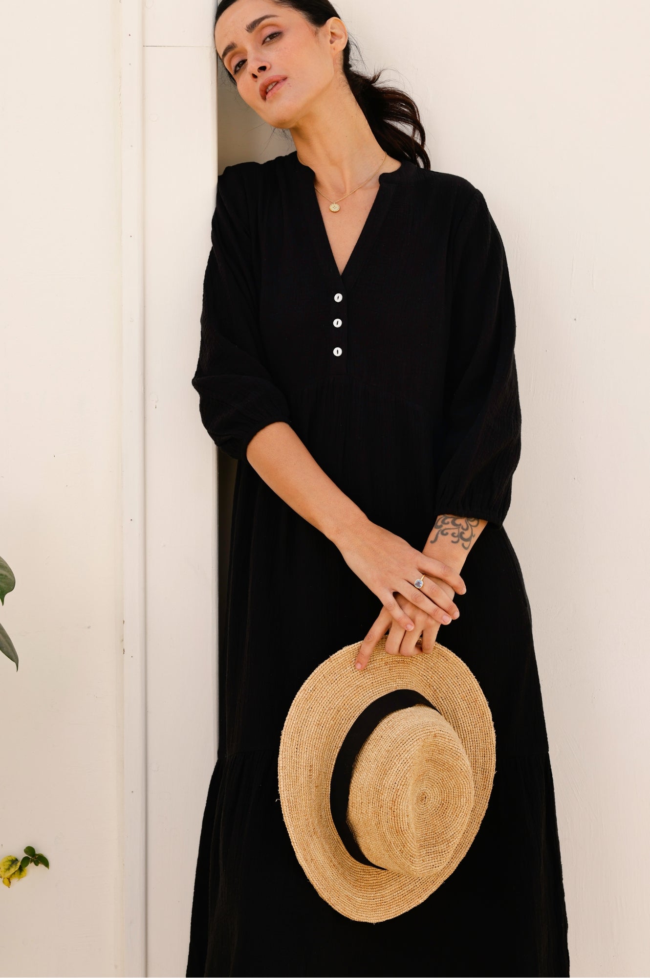 Stylish Black Raffia Panama Hat for Women & Men - Breathable Summer Sun Hat for Beach, Travel & Outdoor Activities