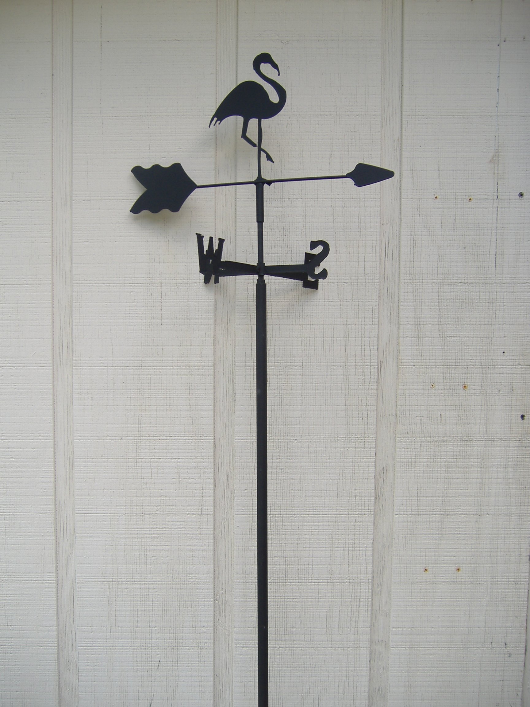 Flamingo Garden Style Weathervane - Handcrafted Wrought Iron Decorative Wind Vane for Outdoor Garden, Yard, and Patio Decor | Perfect for Coastal, Tropical, and Backyard Landscaping