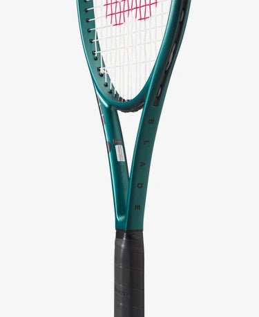 Wilson Blade 100 V9 Tennis Racket | Premium Graphite Tennis Racquet for Adults & Juniors | Perfect for Competitive Play & Training Sessions