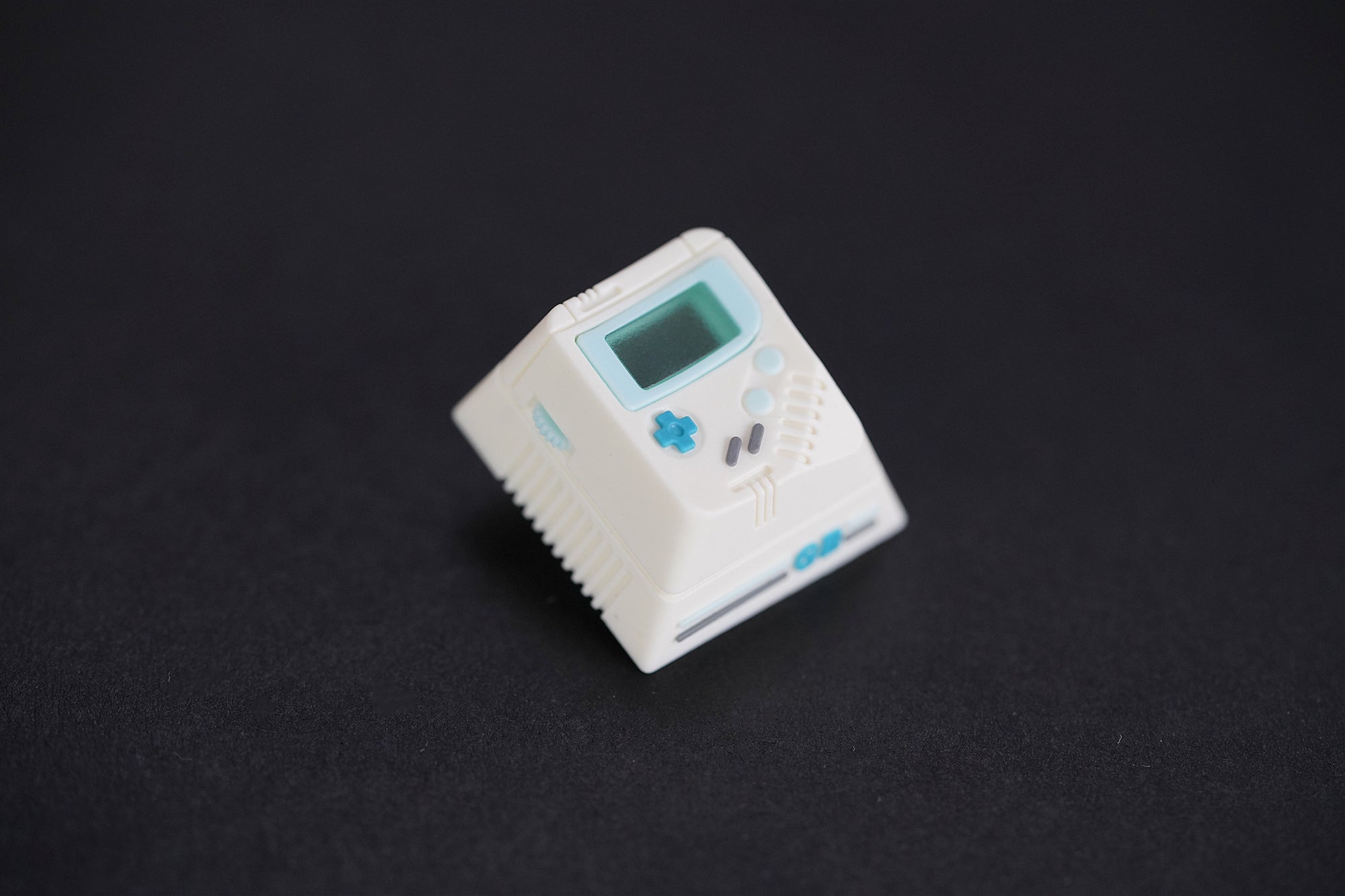 Original Nintendo Game Boy Classic Handheld Console - Retro Gaming Device for Kids & Adults - Perfect for Travel, Gifts & Nostalgic Gaming Fun
