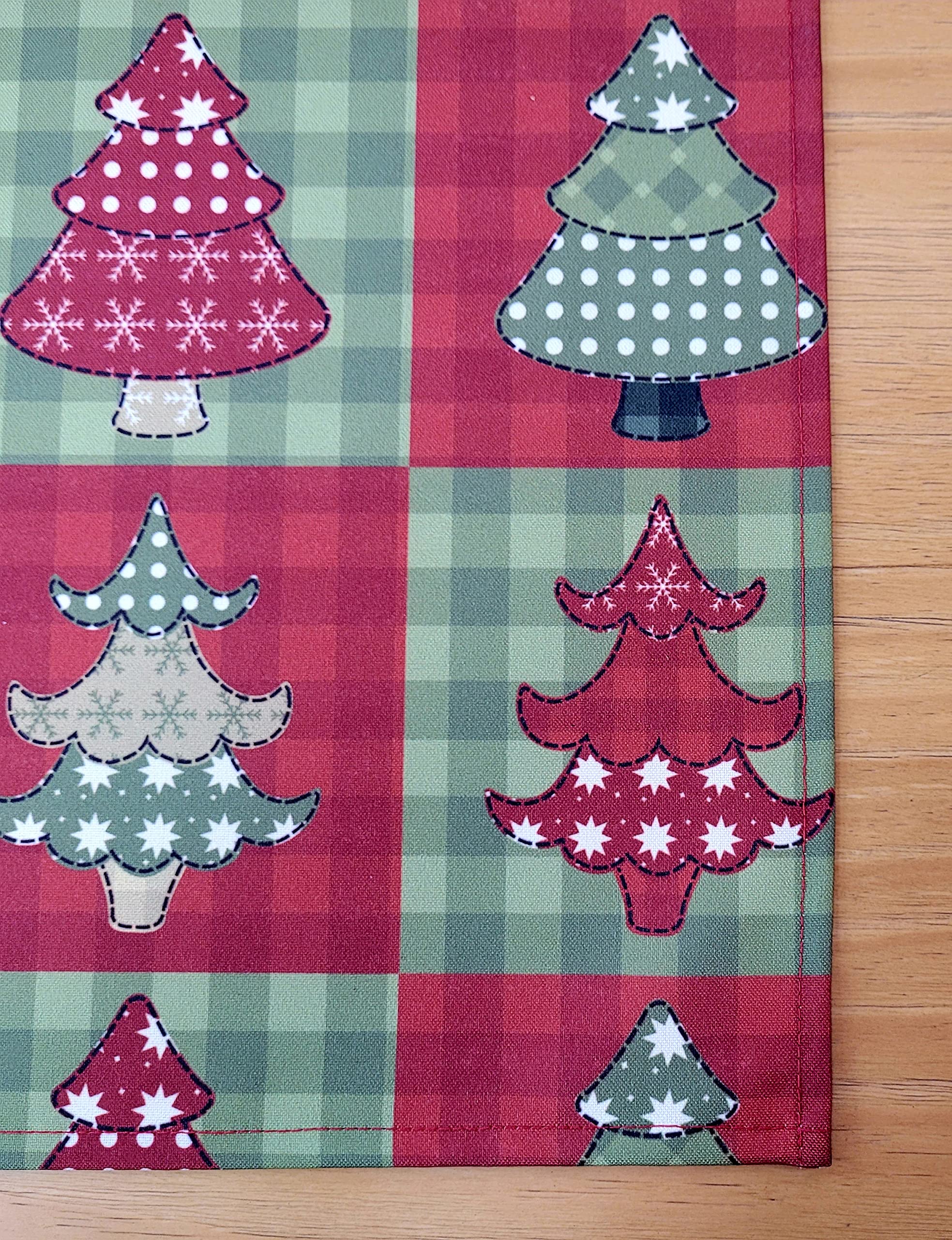 Maison Charlo 4-Pack Christmas Tree Patchwork Placemats - 17x13 Inch Waterproof Polyester Table Mats for Dining & Kitchen - Washable Heat-Resistant Holiday Decor (Red) | Perfect for Christmas Parties, Family Dinners & Festive Home Decor