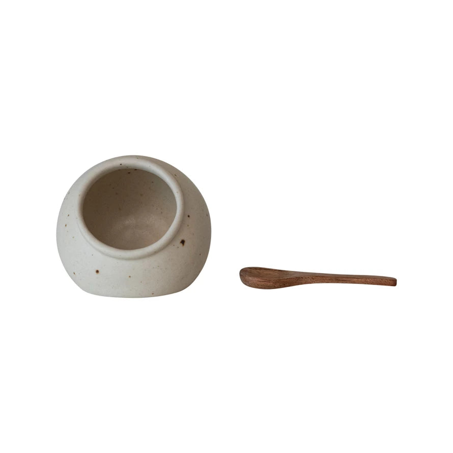 Premium Stoneware Salt Cellar with Natural Mango Wood Lid - Airtight Spice Storage for Kitchen Countertop, Dining Table & Gourmet Cooking