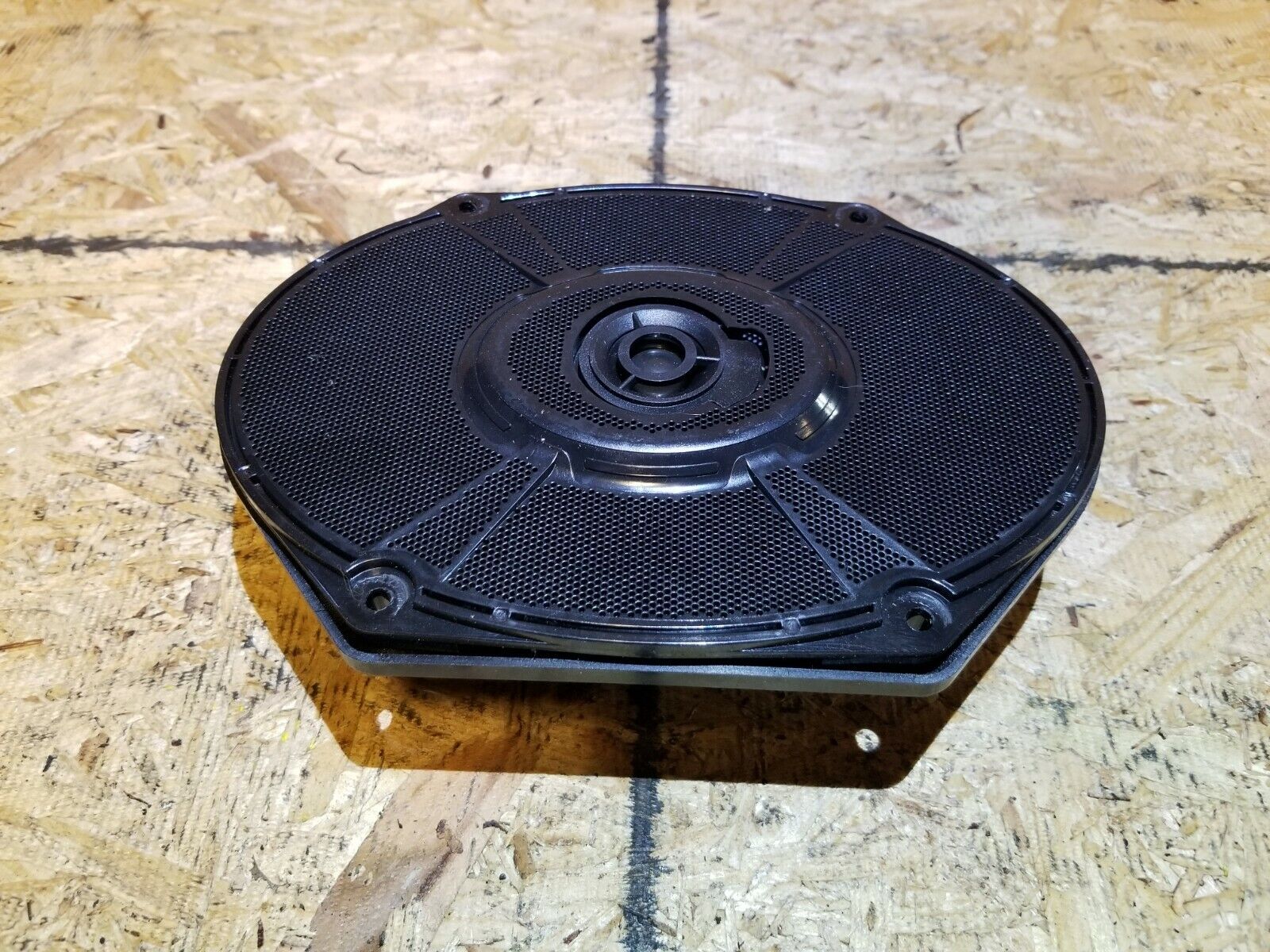 2005-2011 Lincoln Town Car OEM Audio Speaker Replacement - 65k Compatible for Premium Sound System Upgrade | Perfect for Car Audio Enhancement & DIY Installation